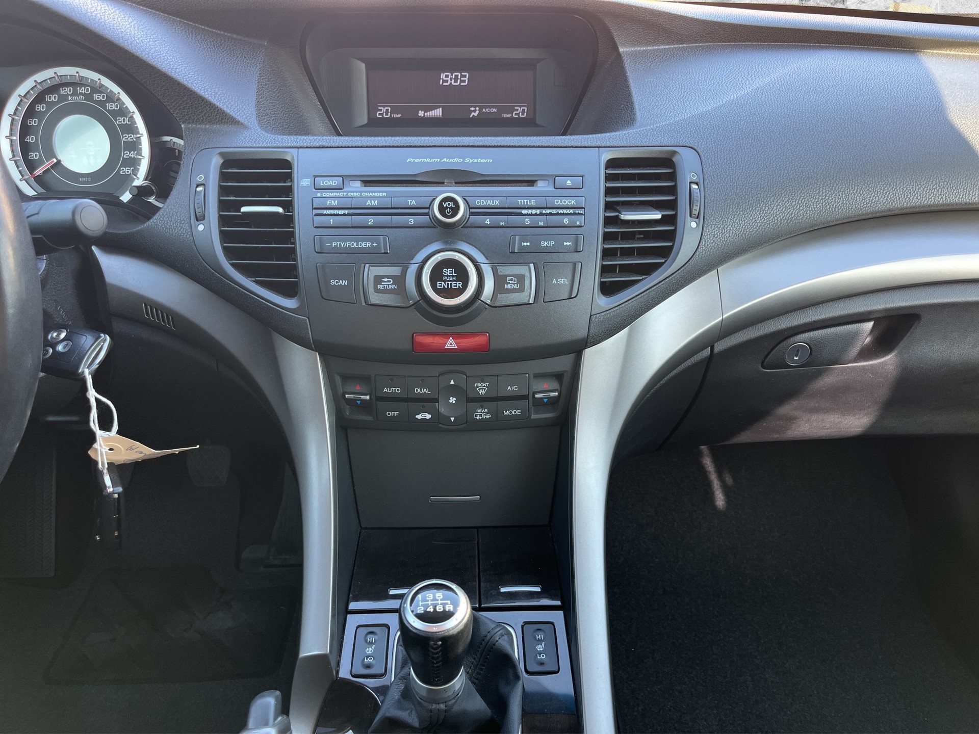HONDA Accord 2.0i 16V Executive-image-9