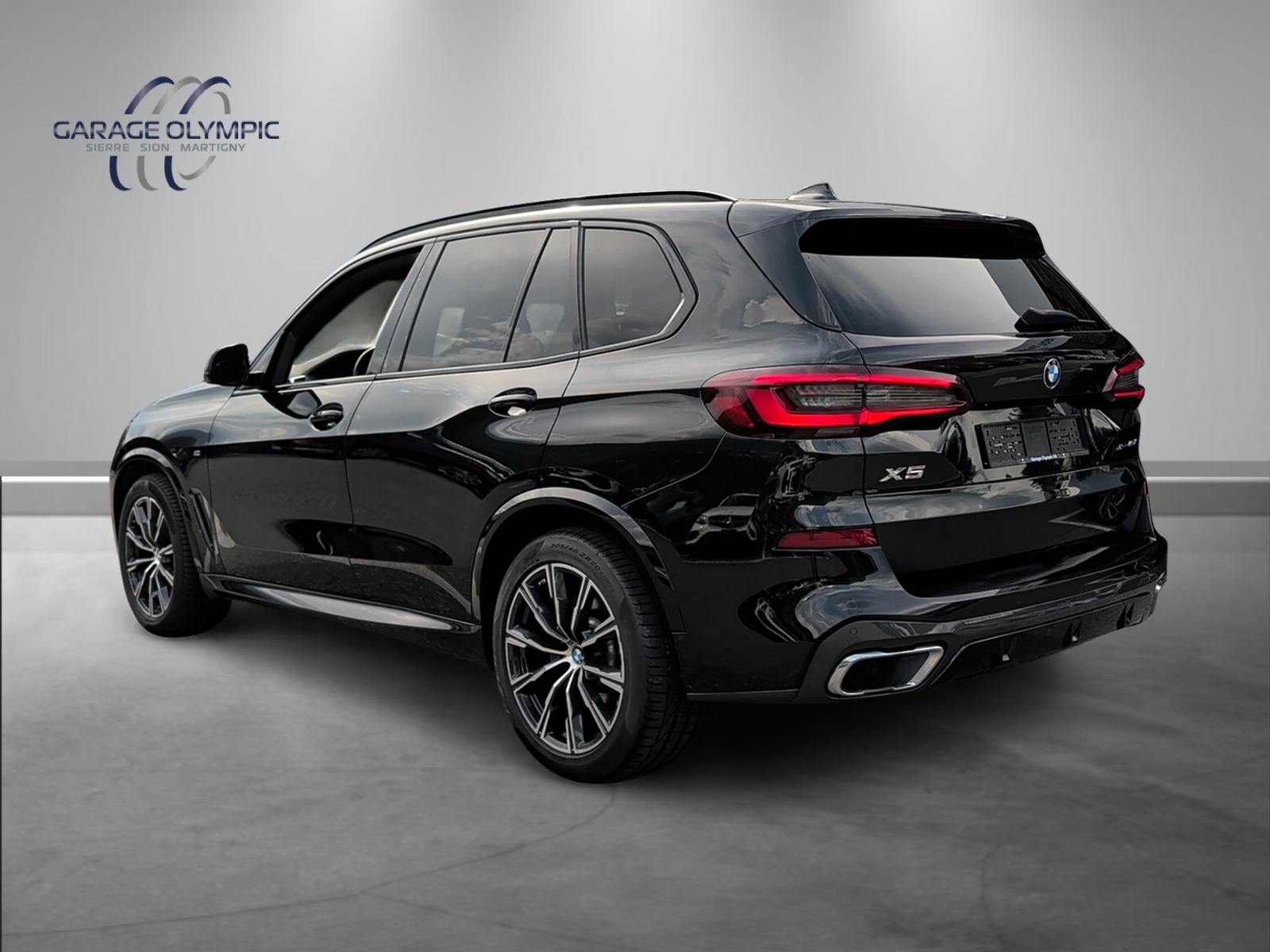 BMW X5 xDrive 48V 40d M Sport Steptronic-showroom-element-3