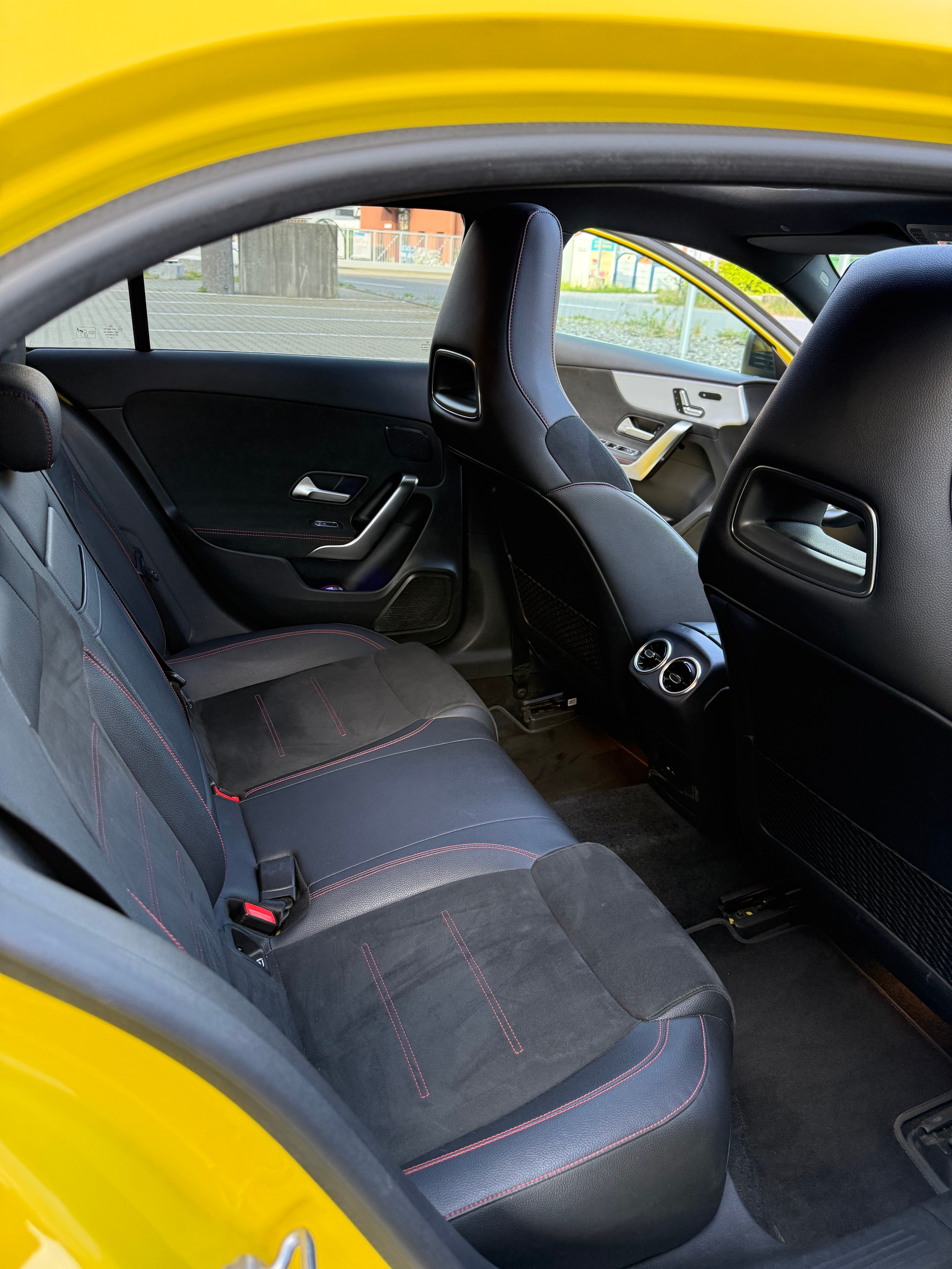 MERCEDES-BENZ A 180 Night Star AMG Line-image-3