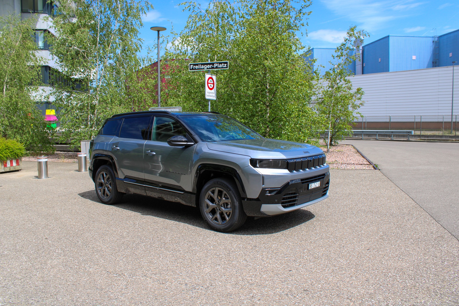 JEEP Compass 1.2 T e-Hybrid First Edition-image-3
