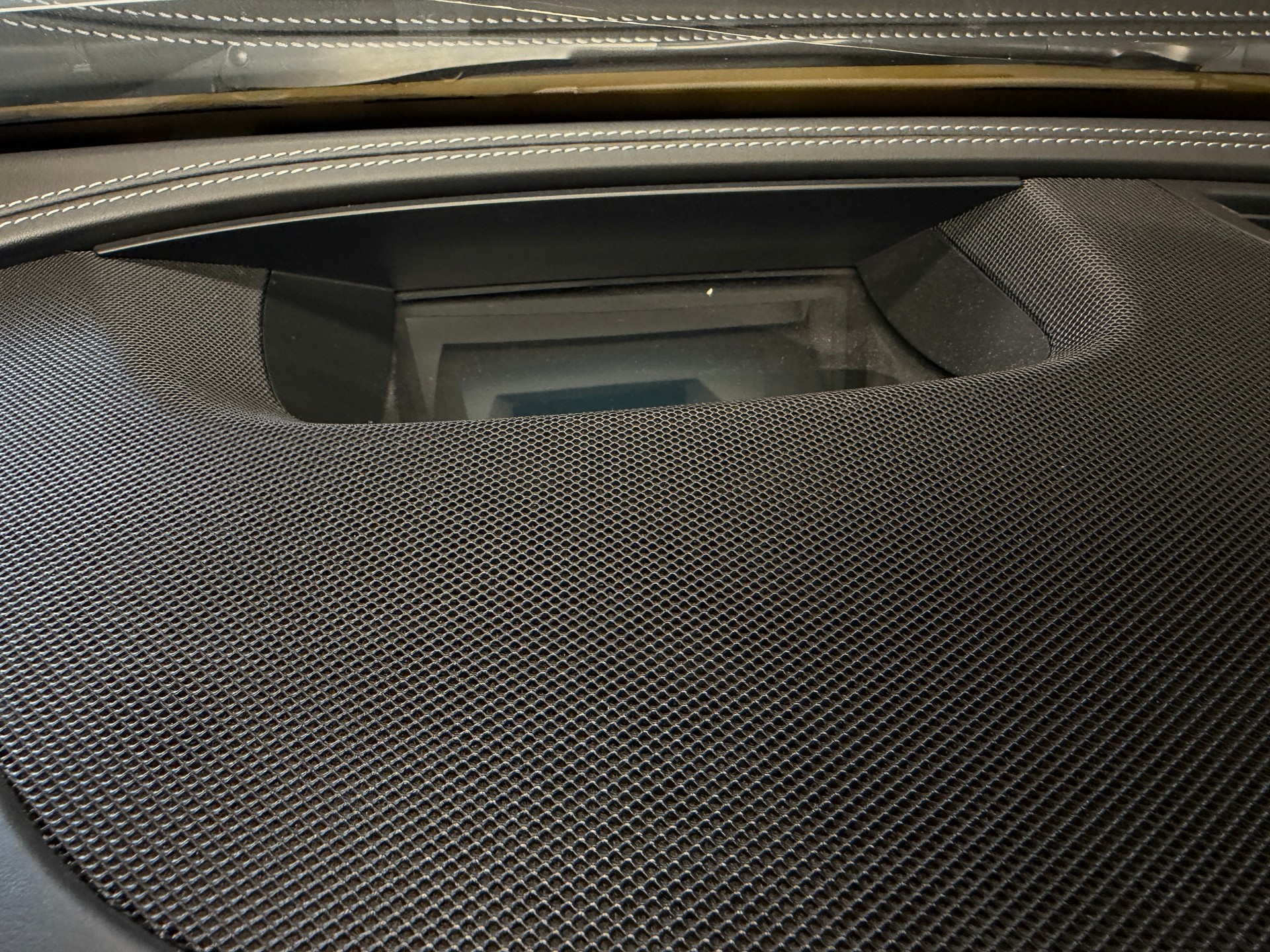 MERCEDES-BENZ E 63 AMG S 4Matic Speedshift MCT-image-17