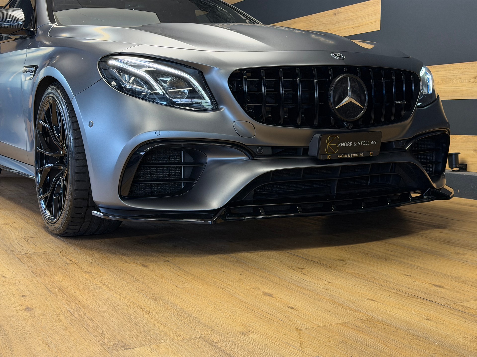 MERCEDES-BENZ E 63 AMG S 4Matic Speedshift MCT-image-4