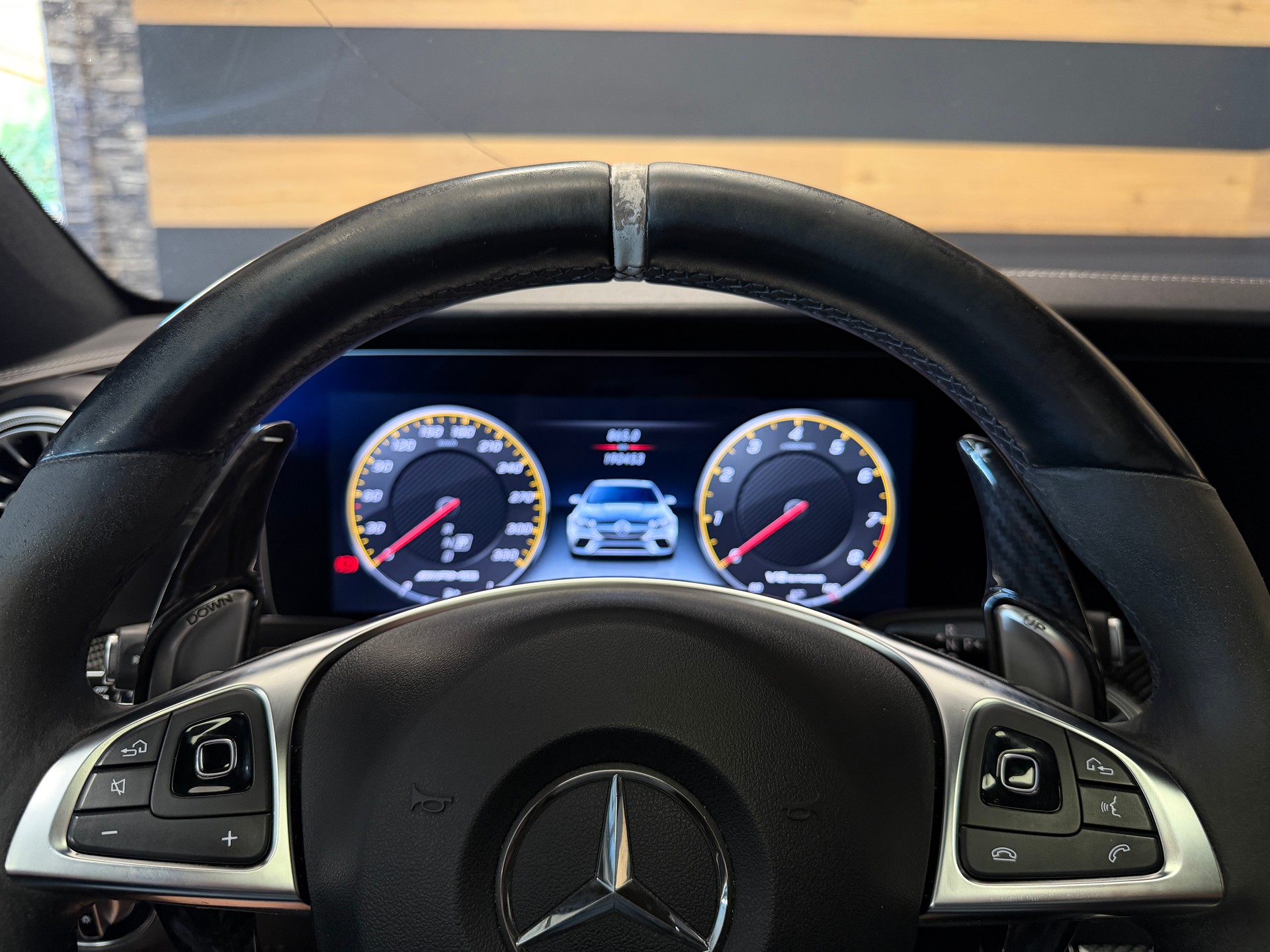MERCEDES-BENZ E 63 AMG S 4Matic Speedshift MCT-image-9