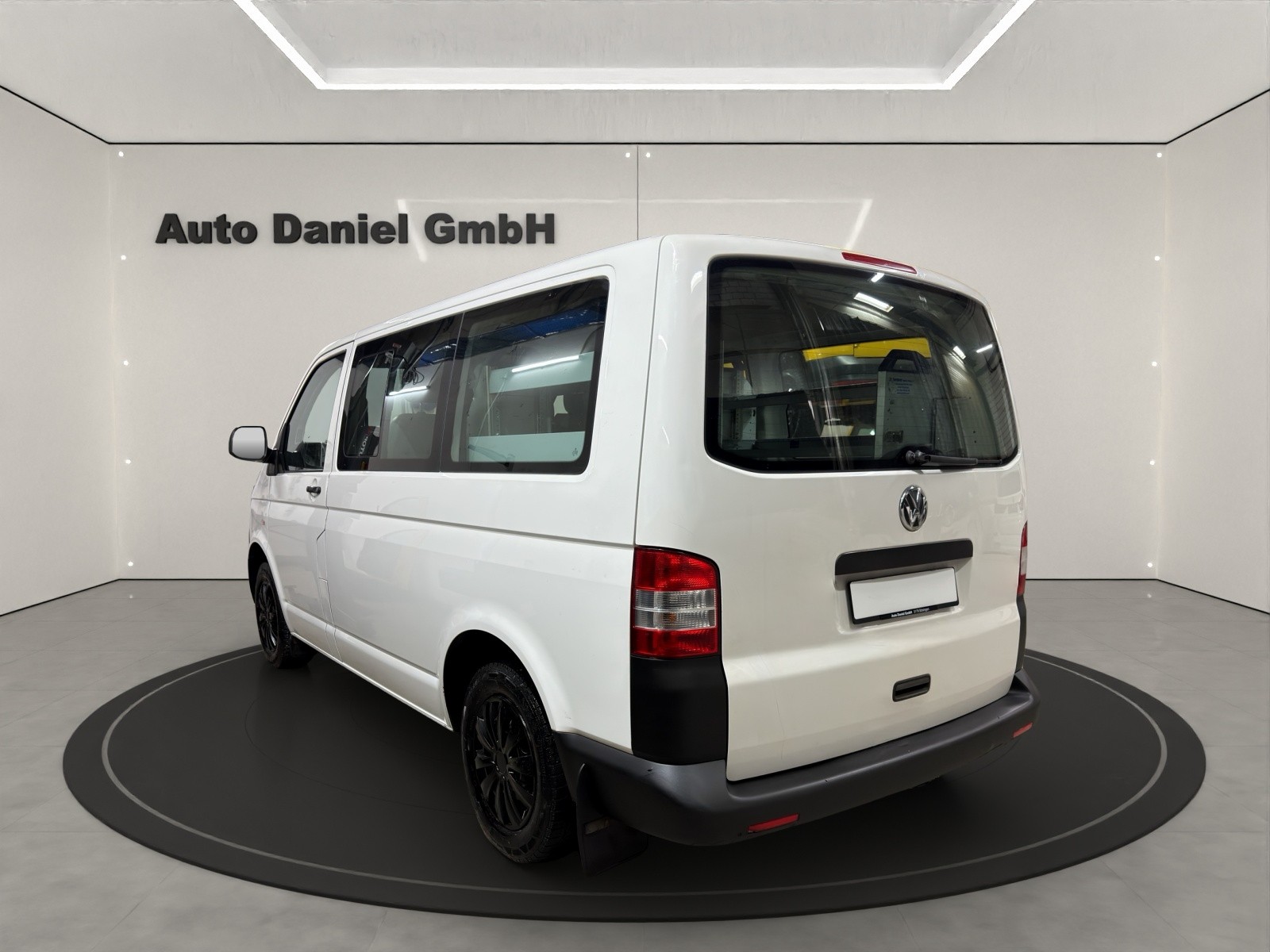 VW T5 2.0 TDI BMT ( 6 Plätzer / Sortimo Regale )-image-7