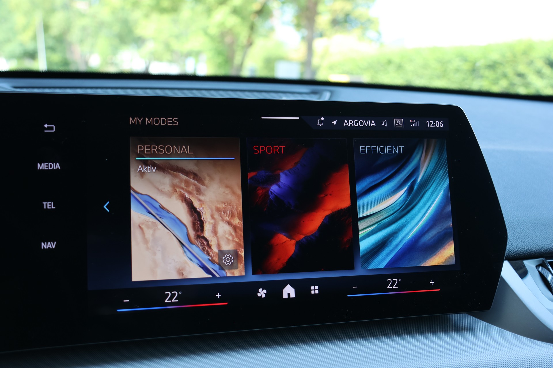 BMW X1 sDrive 20i 48V-image-12