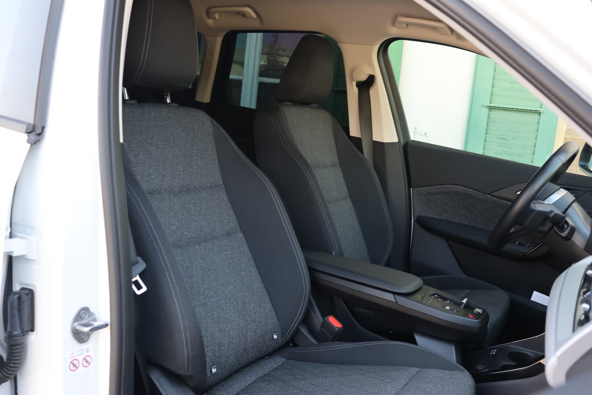 BMW X1 sDrive 20i 48V-image-8