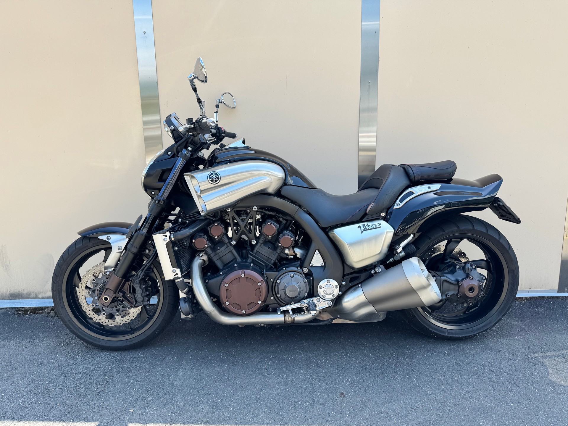 YAMAHA V-MAX