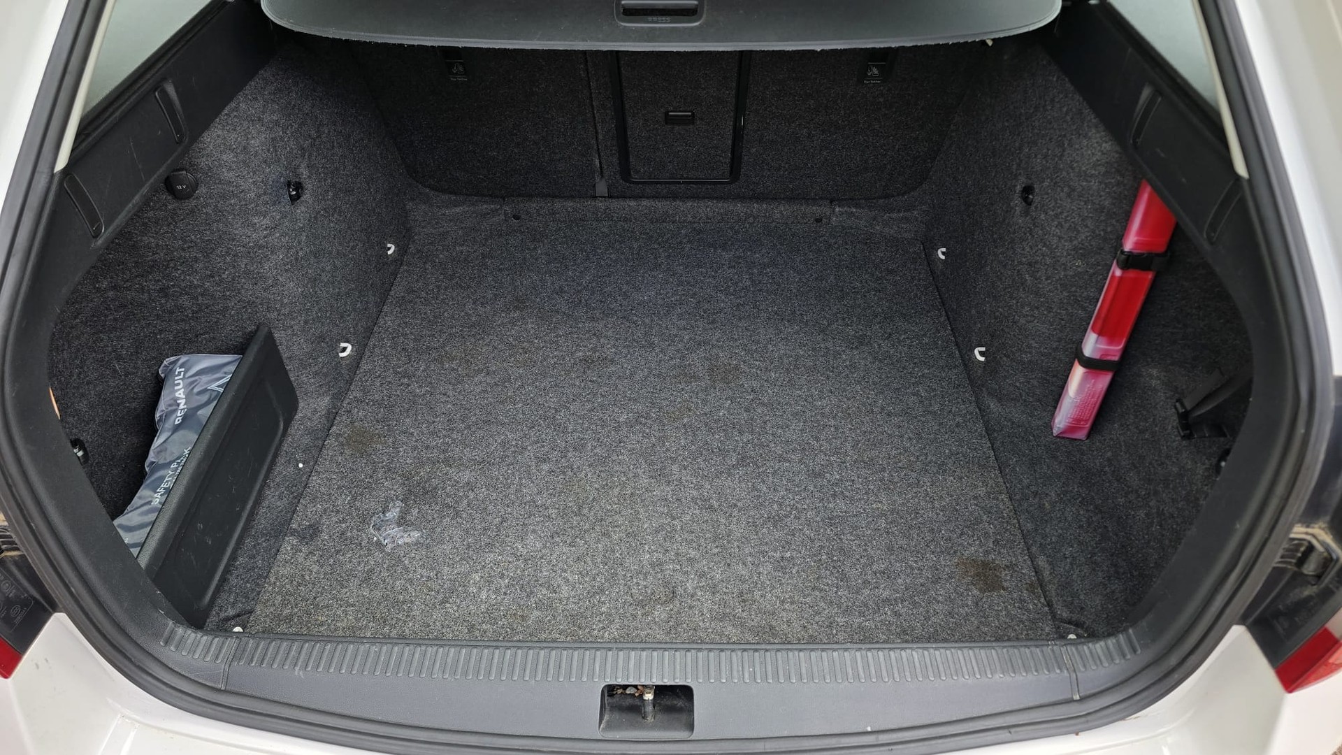 SKODA Octavia Combi 2.0 TDI L&K 4x4 |Ab Service |Navi |Sitzheizung | Tempomat-image-15