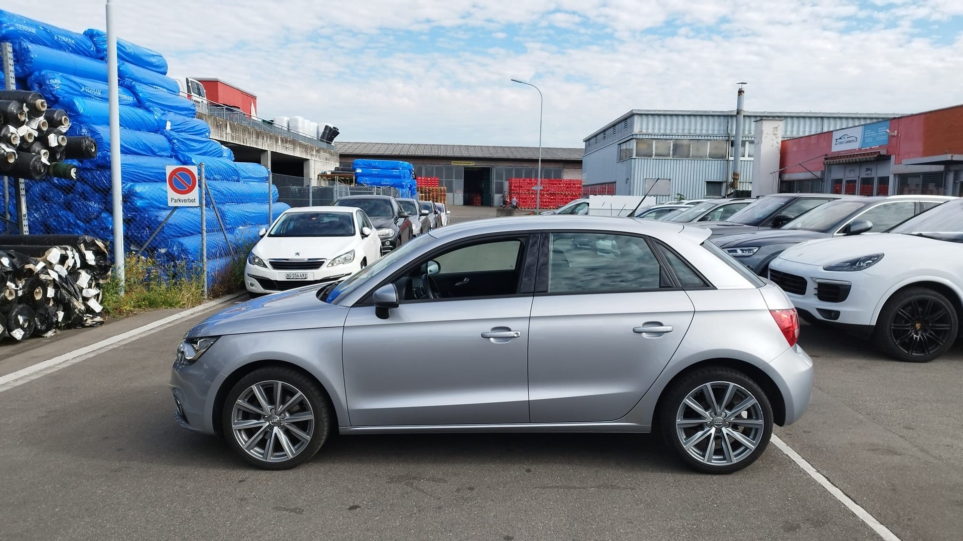AUDI A1 Sportback 1.4 TFSI Attraction S-tronic-image-2