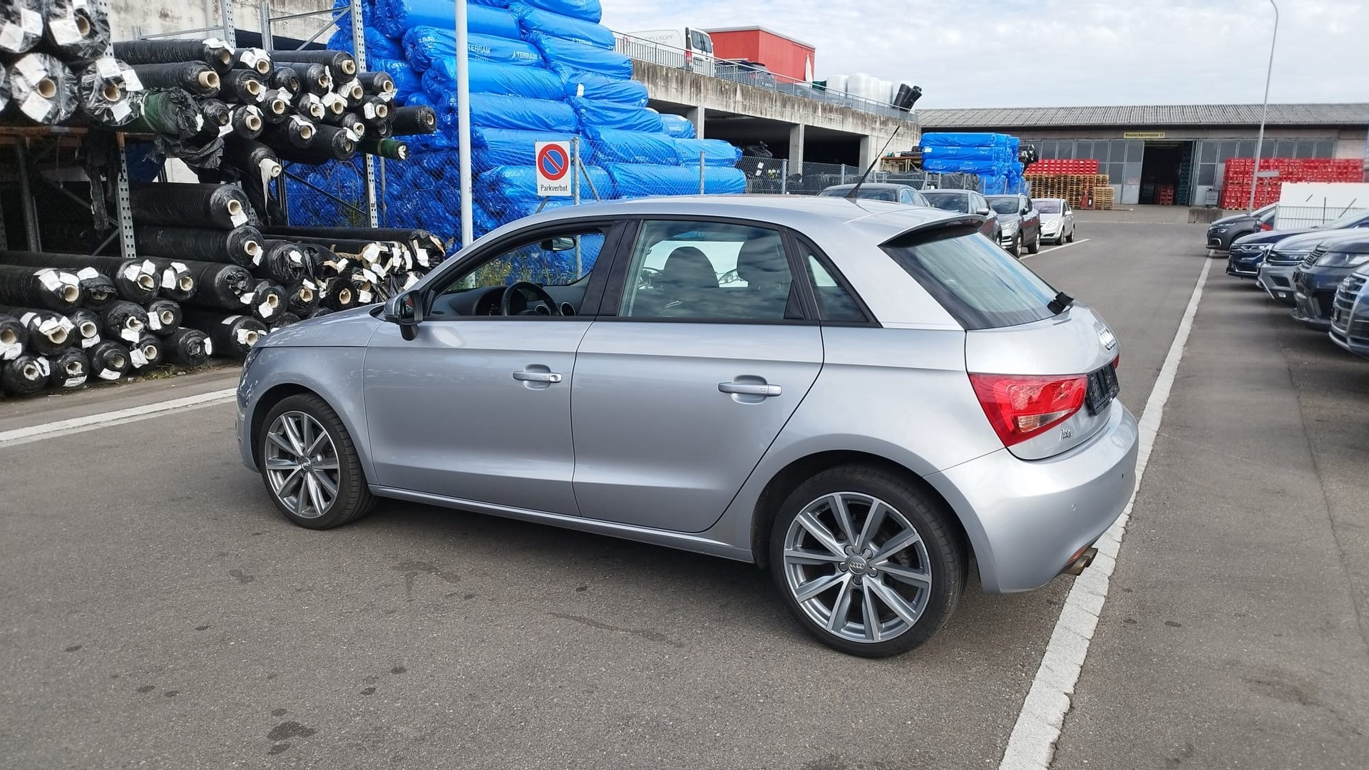 AUDI A1 Sportback 1.4 TFSI Attraction S-tronic-image-5