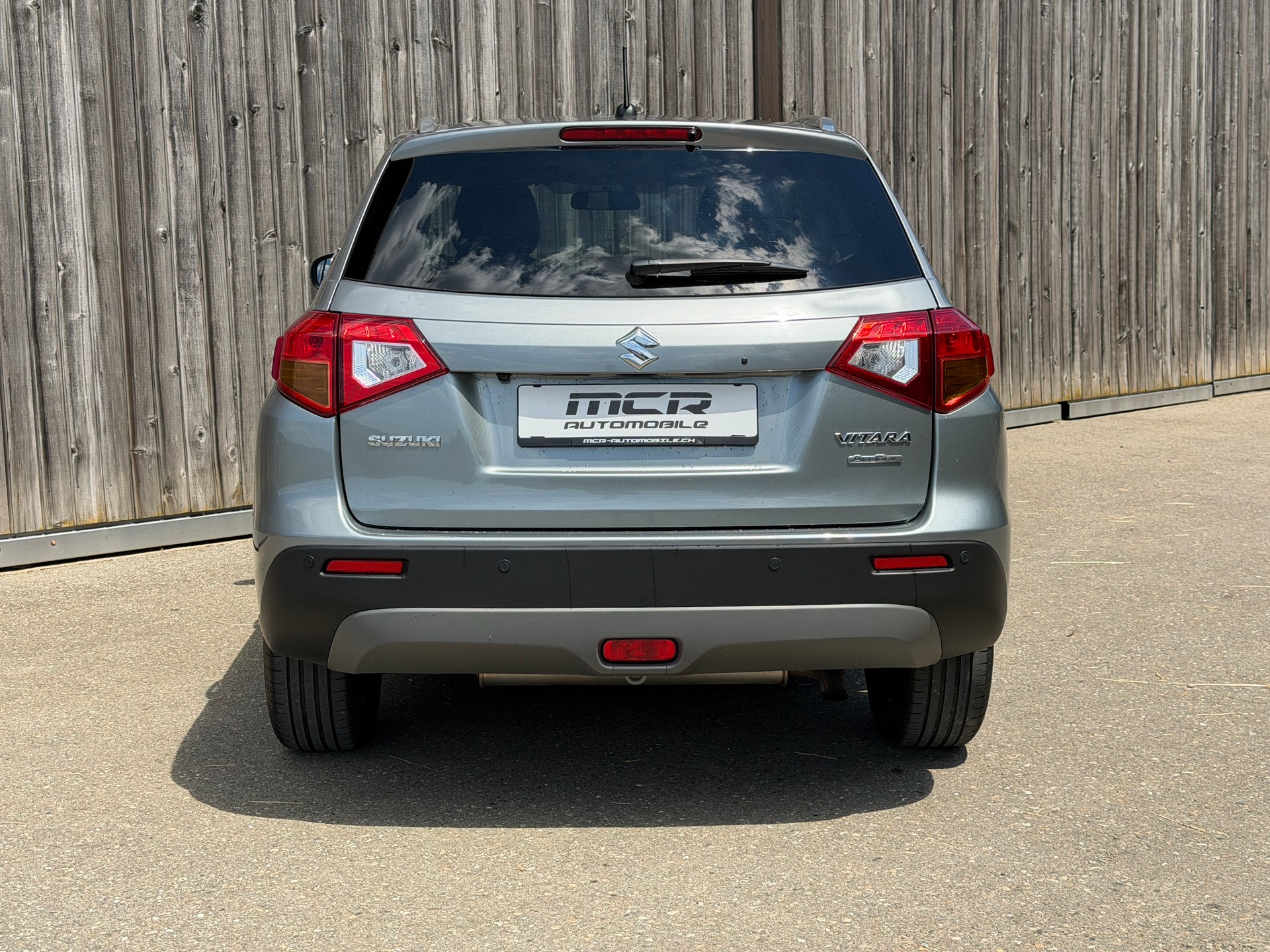 SUZUKI Vitara 1.4 T Piz Sulai Top 4x4-image-5
