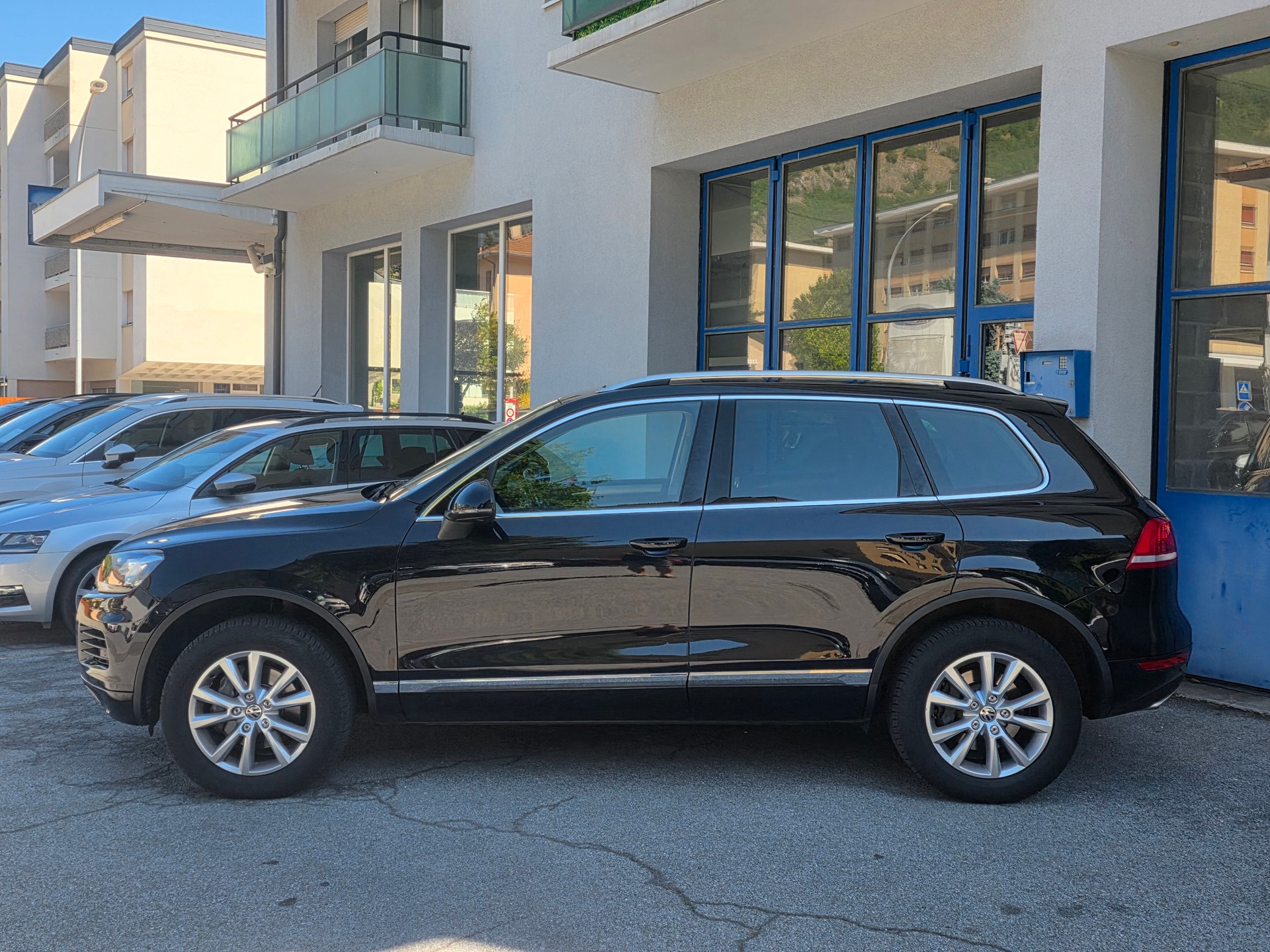 VW Touareg 3.0 TDI BlueMotion Technology Tiptronic-image-1