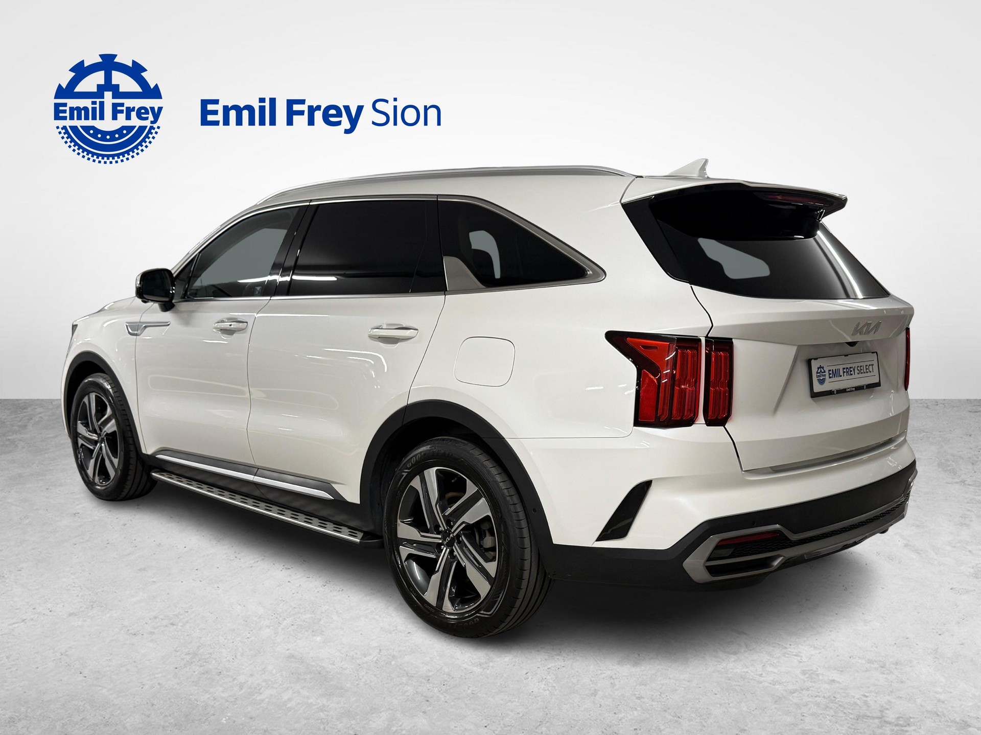 KIA Sorento 1.6 T-GDi Plug-in Hybrid Style 7P-image-3