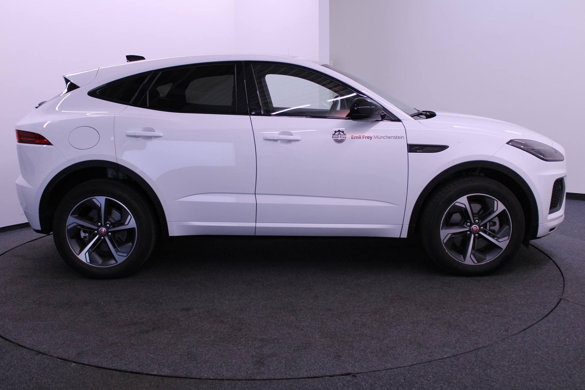 JAGUAR E-Pace 1.5 T 300e R-Dynamic SE AWD "Inkl. Anhänger Kupplung"-image-3