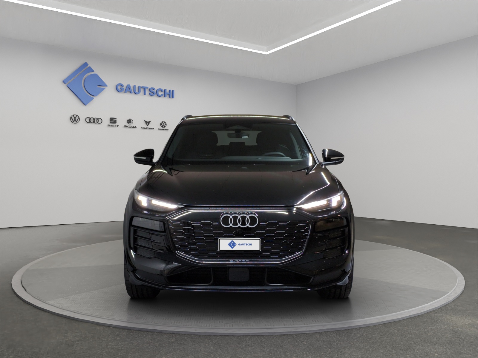 AUDI Q6 e-tron quattro-image-4