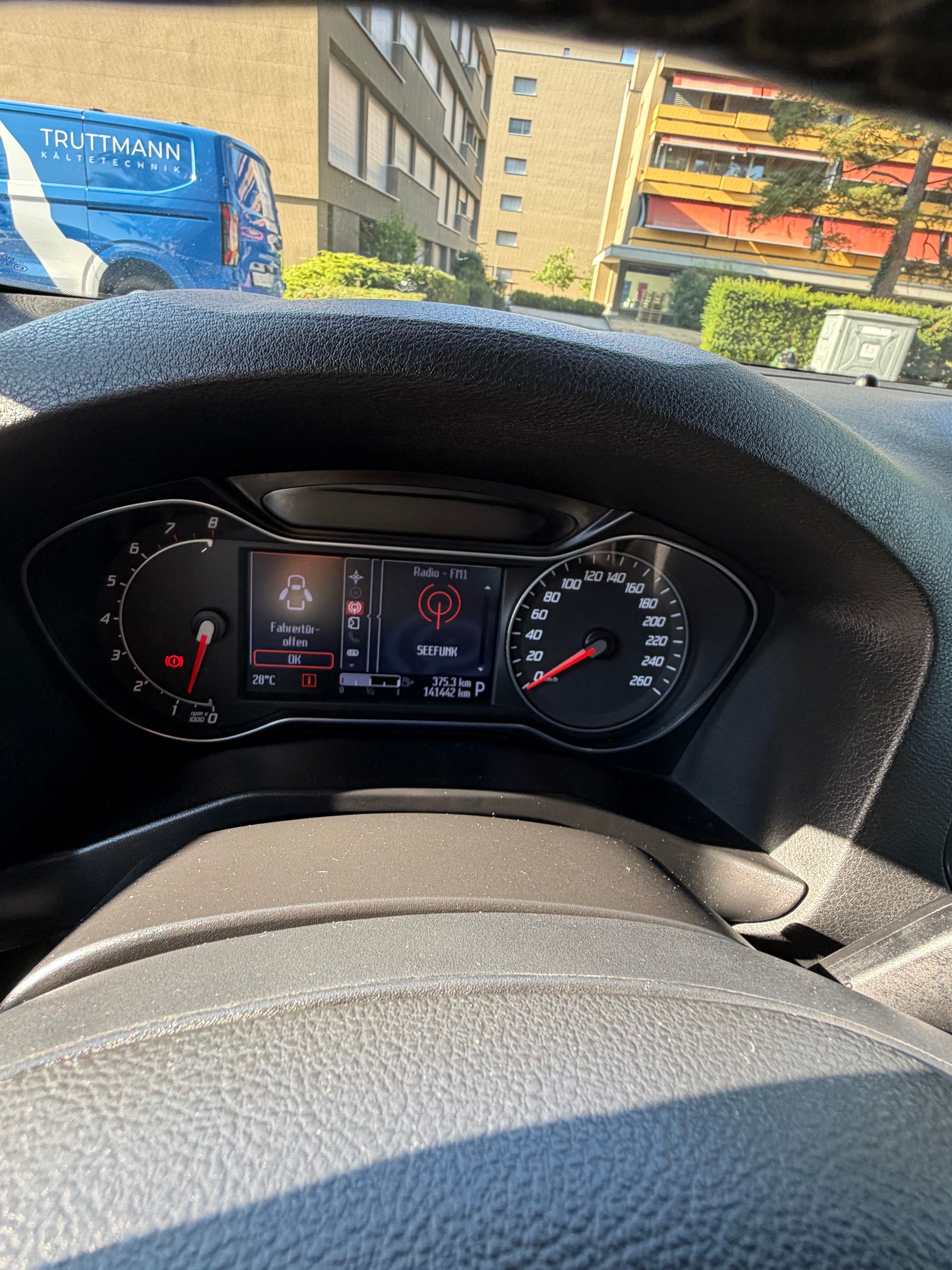 FORD Mondeo 2.0 EcoBoost SCTi TitaniumS PowerShift-image-12