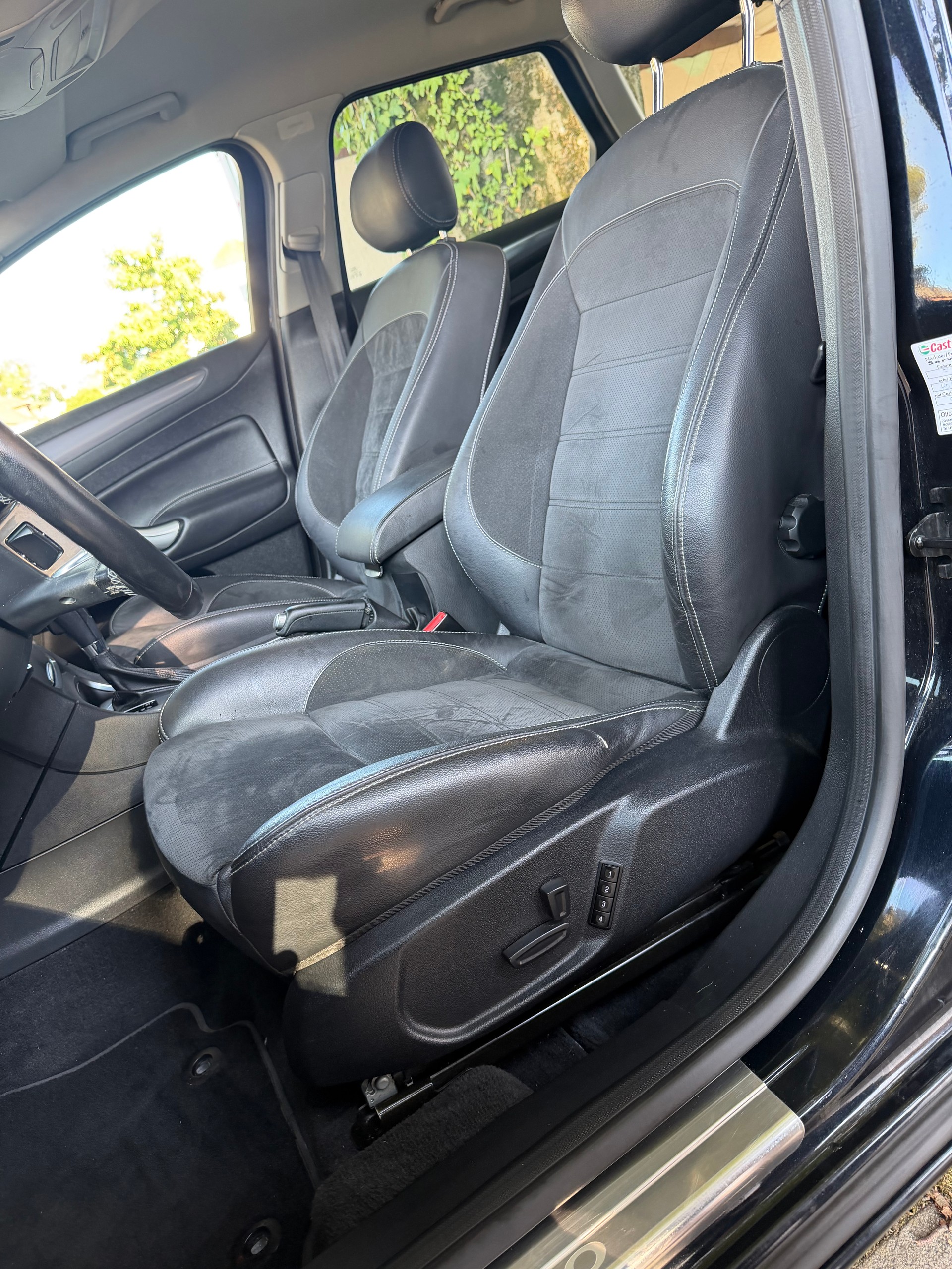 FORD Mondeo 2.0 EcoBoost SCTi TitaniumS PowerShift-image-9
