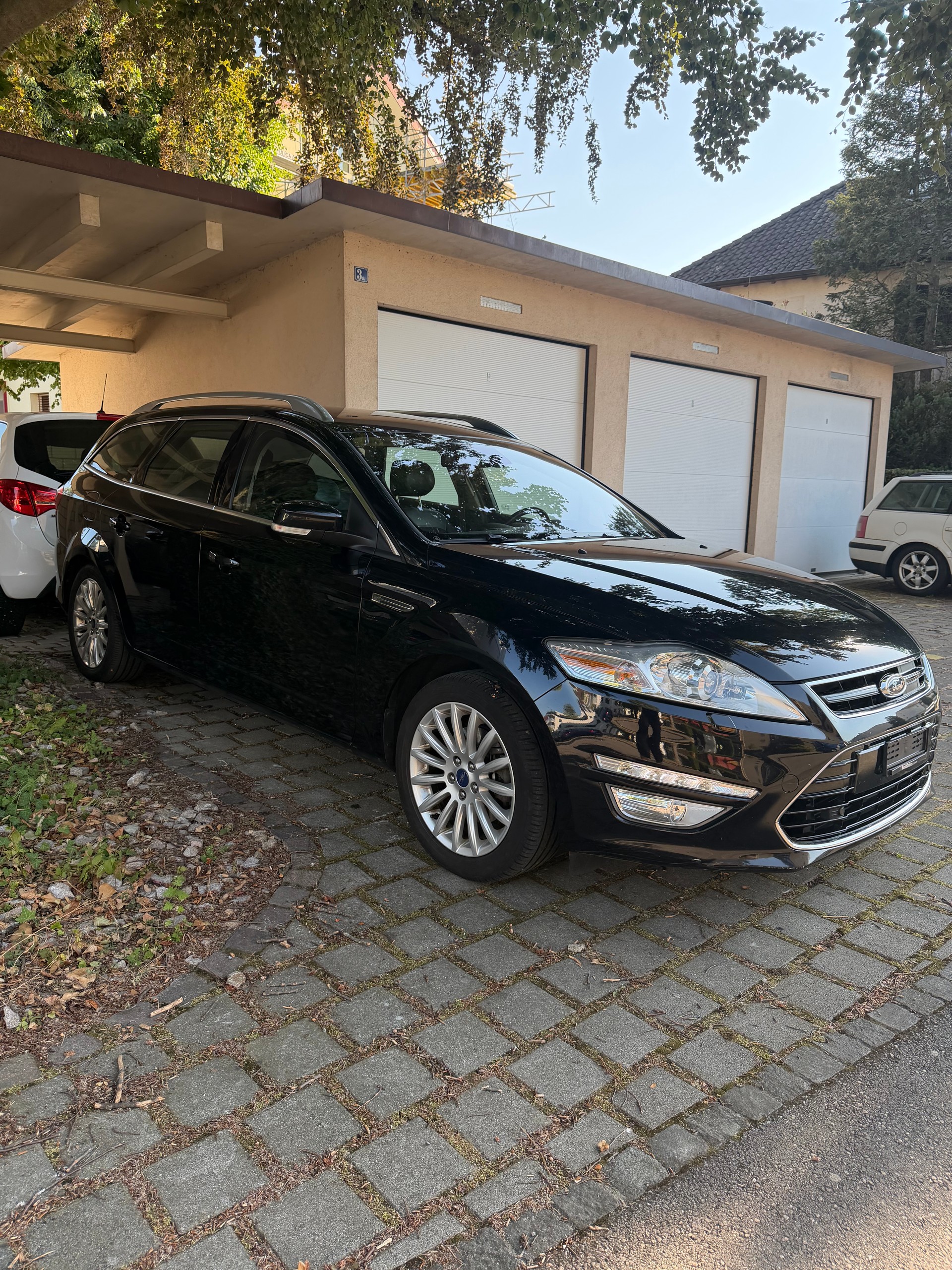 FORD Mondeo 2.0 EcoBoost SCTi TitaniumS PowerShift-image-2