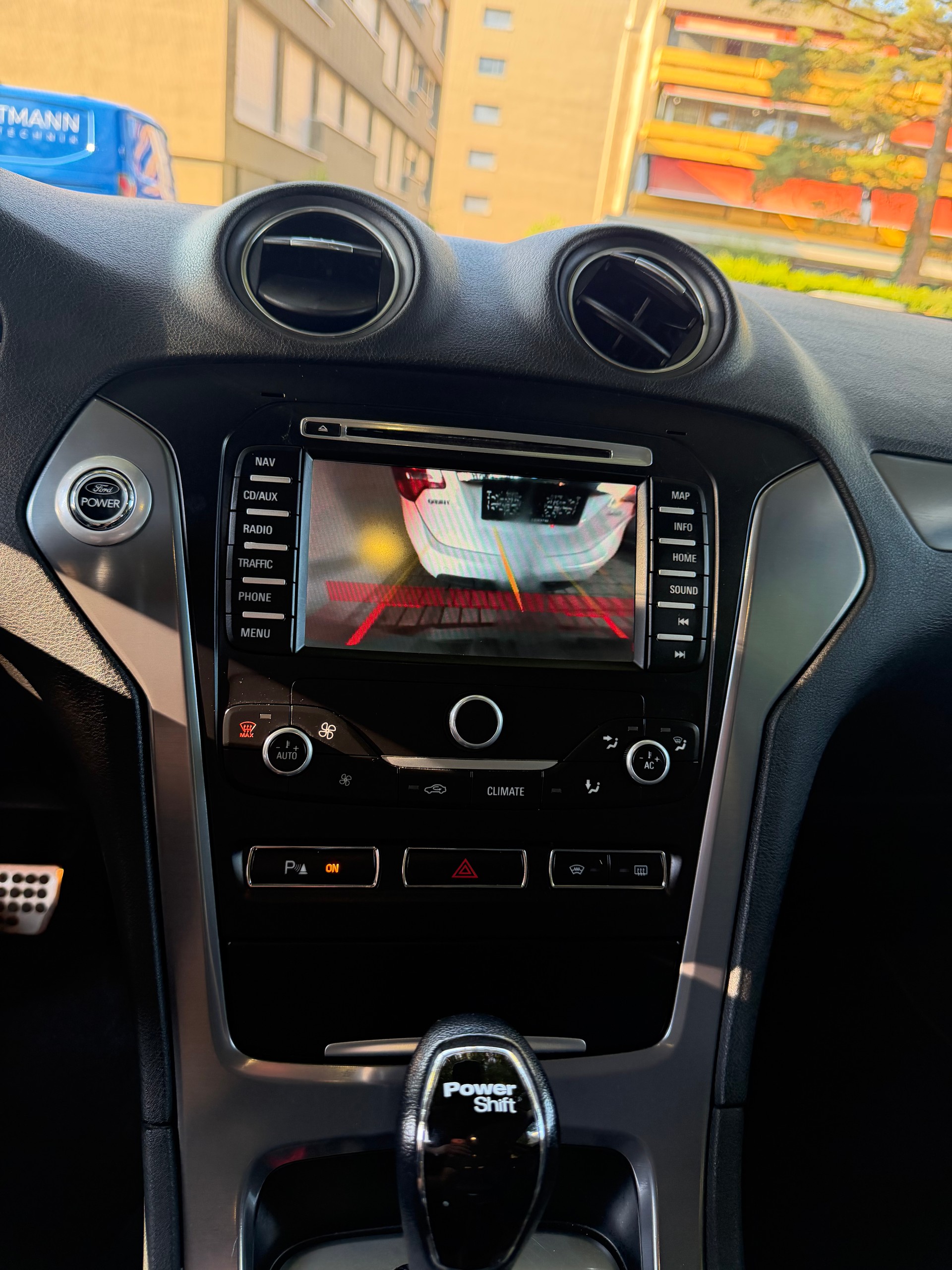 FORD Mondeo 2.0 EcoBoost SCTi TitaniumS PowerShift-image-11
