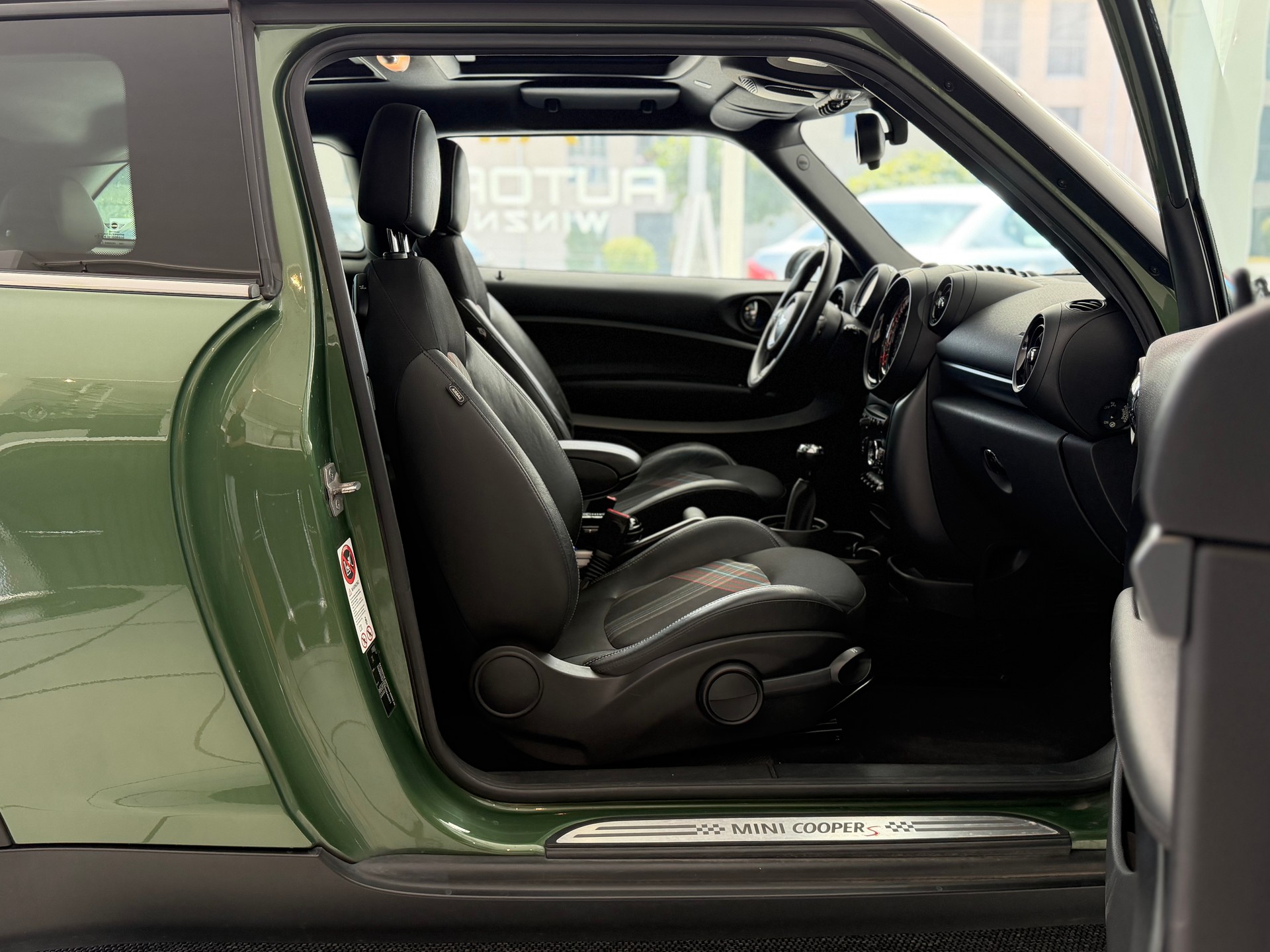 MINI Paceman Cooper SD ALL4 **Frisch ab MFK & Service**-image-17