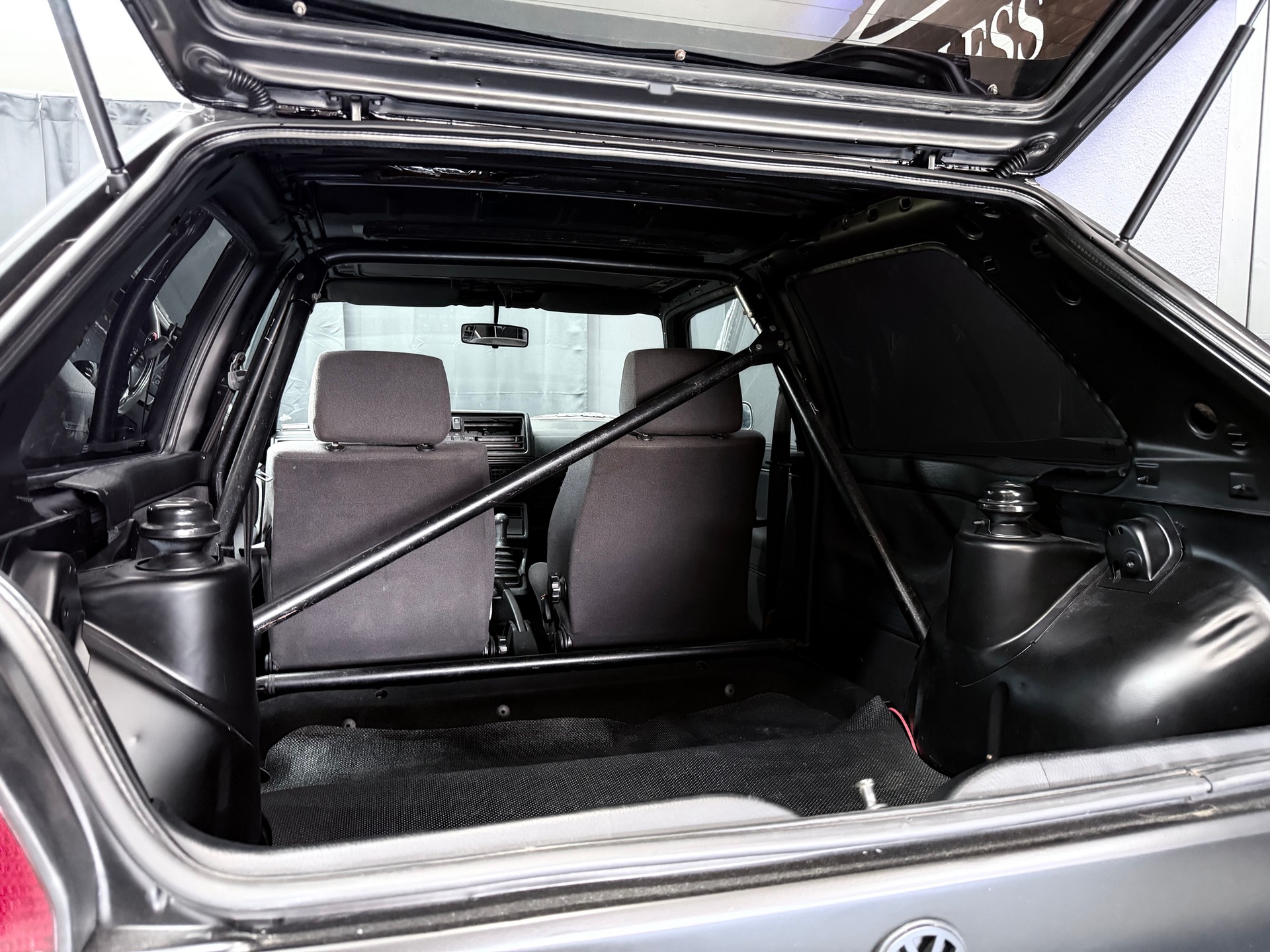 VW Golf 1800 GTI G60-image-9
