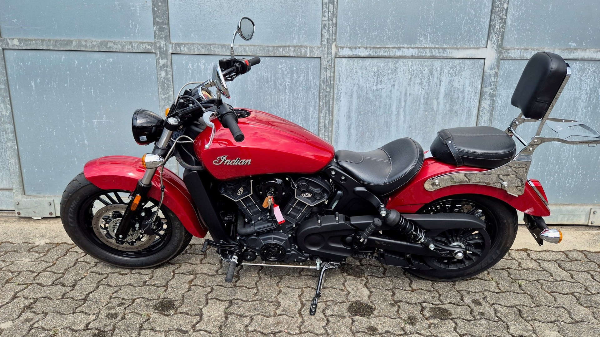 INDIAN Sixty-showroom-element-1