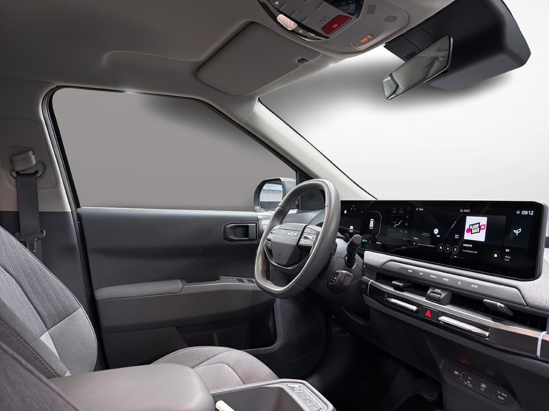 KIA EV3 81 kWh Earth-image-10