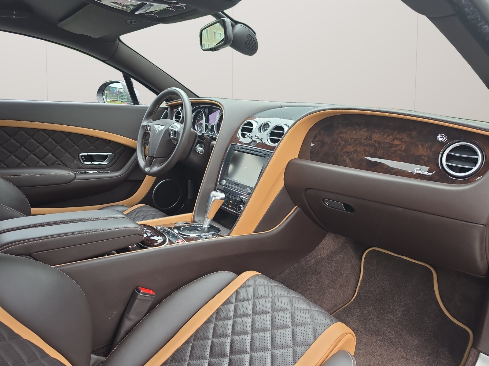 BENTLEY Continental GT Speed W12- Sondermodell " 66 Years Bentley Zurich"-image-14