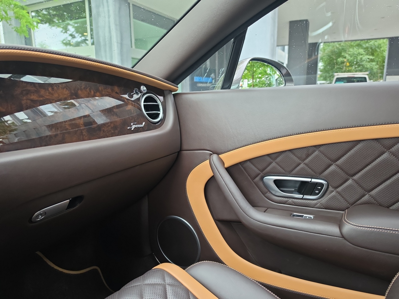 BENTLEY Continental GT Speed W12- Sondermodell " 66 Years Bentley Zurich"-image-20