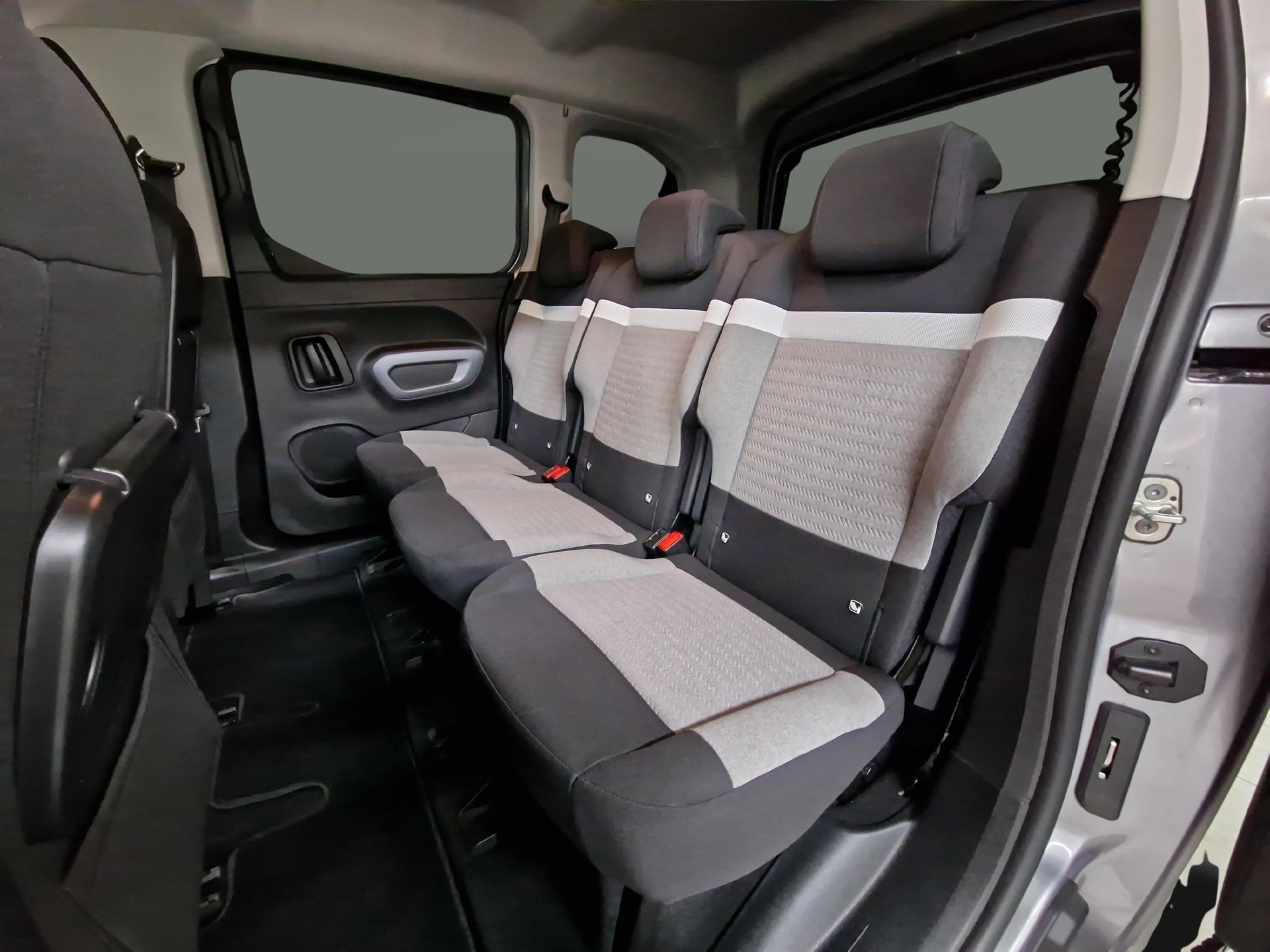 CITROEN Berlingo 1.5 BlueHDi 130 Max-image-10