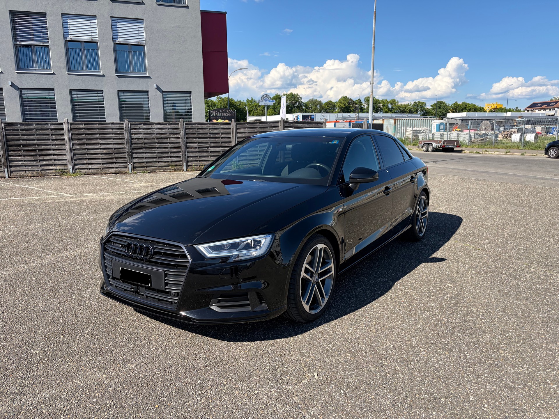 AUDI 2.0 40 TDI Sport qu. S-Tronic-image-0