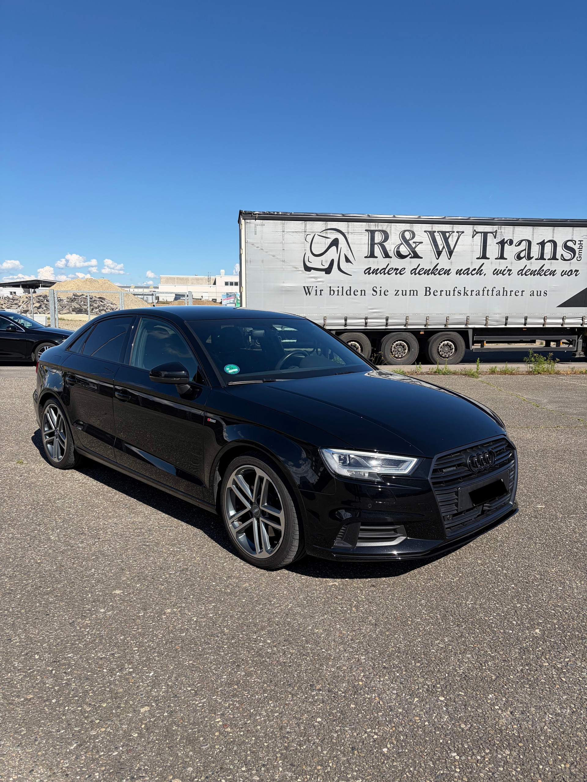 AUDI 2.0 40 TDI Sport qu. S-Tronic-image-3
