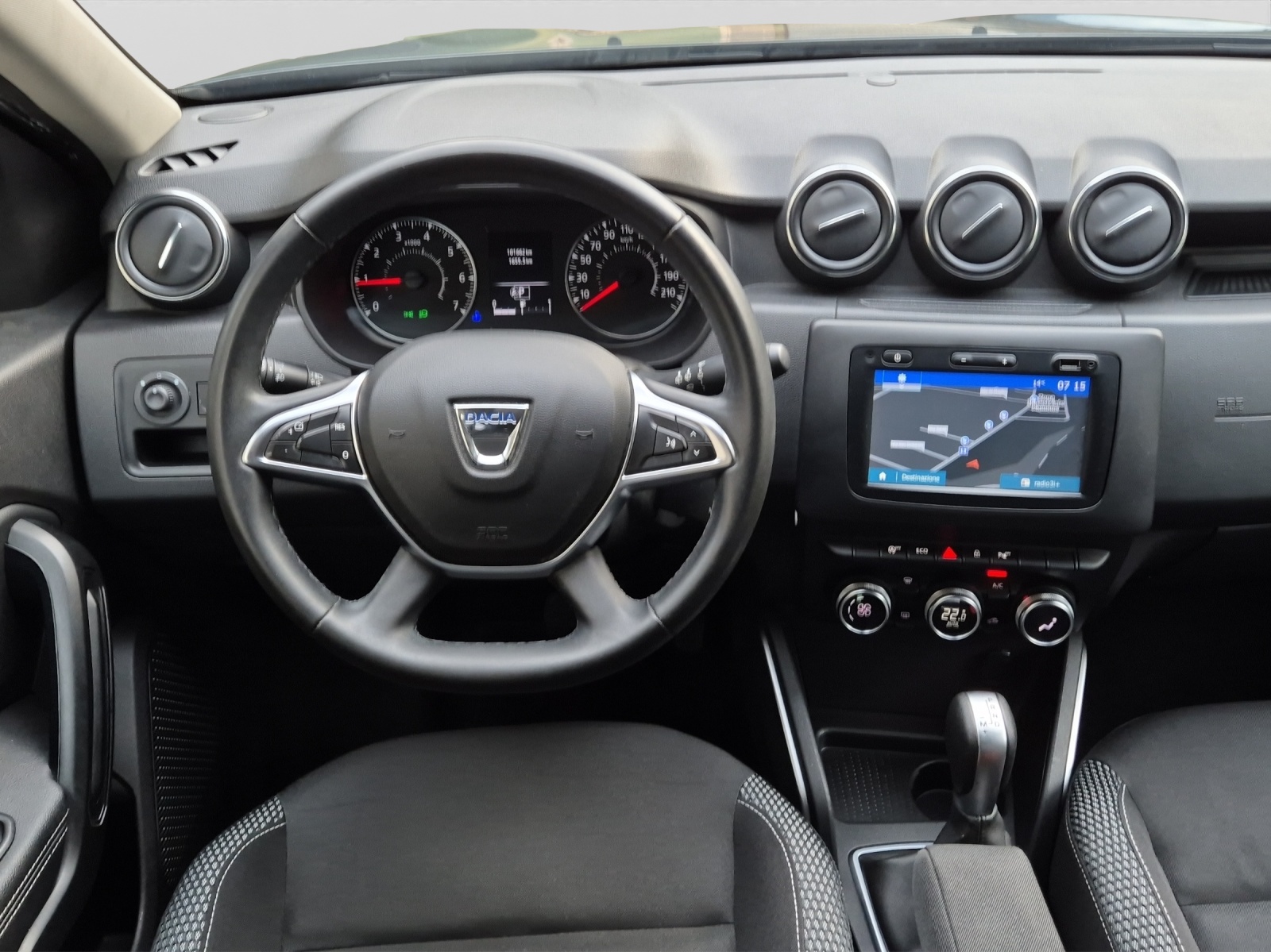 DACIA Duster dCi 110 Prestige 4x2 EDC-image-11