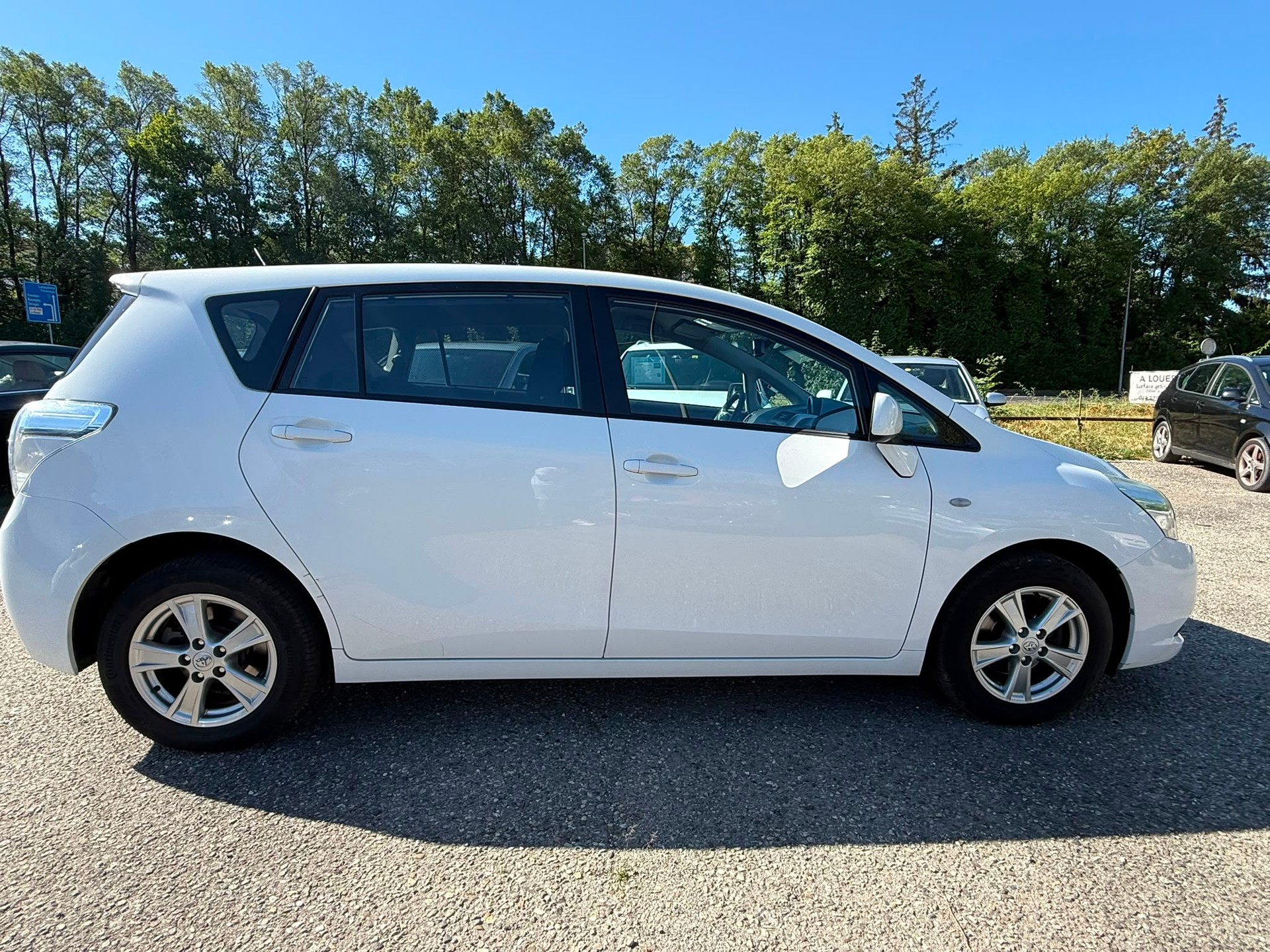 TOYOTA Verso 1.8 Linea Sol Multidrive-image-2
