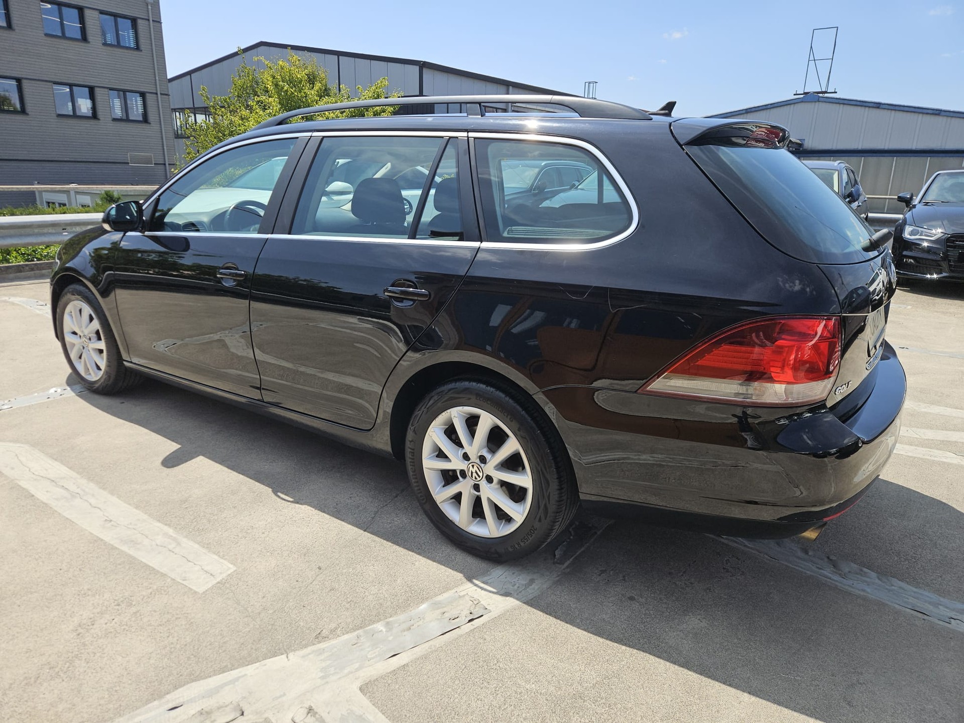 VW Golf Variant 1.6 TDI BMT Comfortline-image-1
