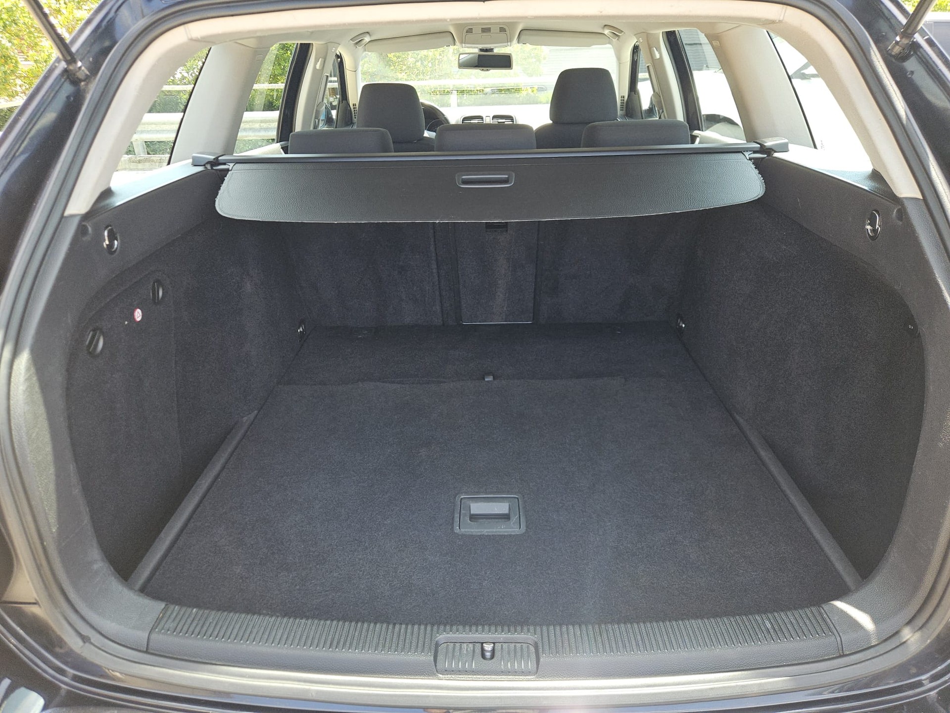 VW Golf Variant 1.6 TDI BMT Comfortline-image-10