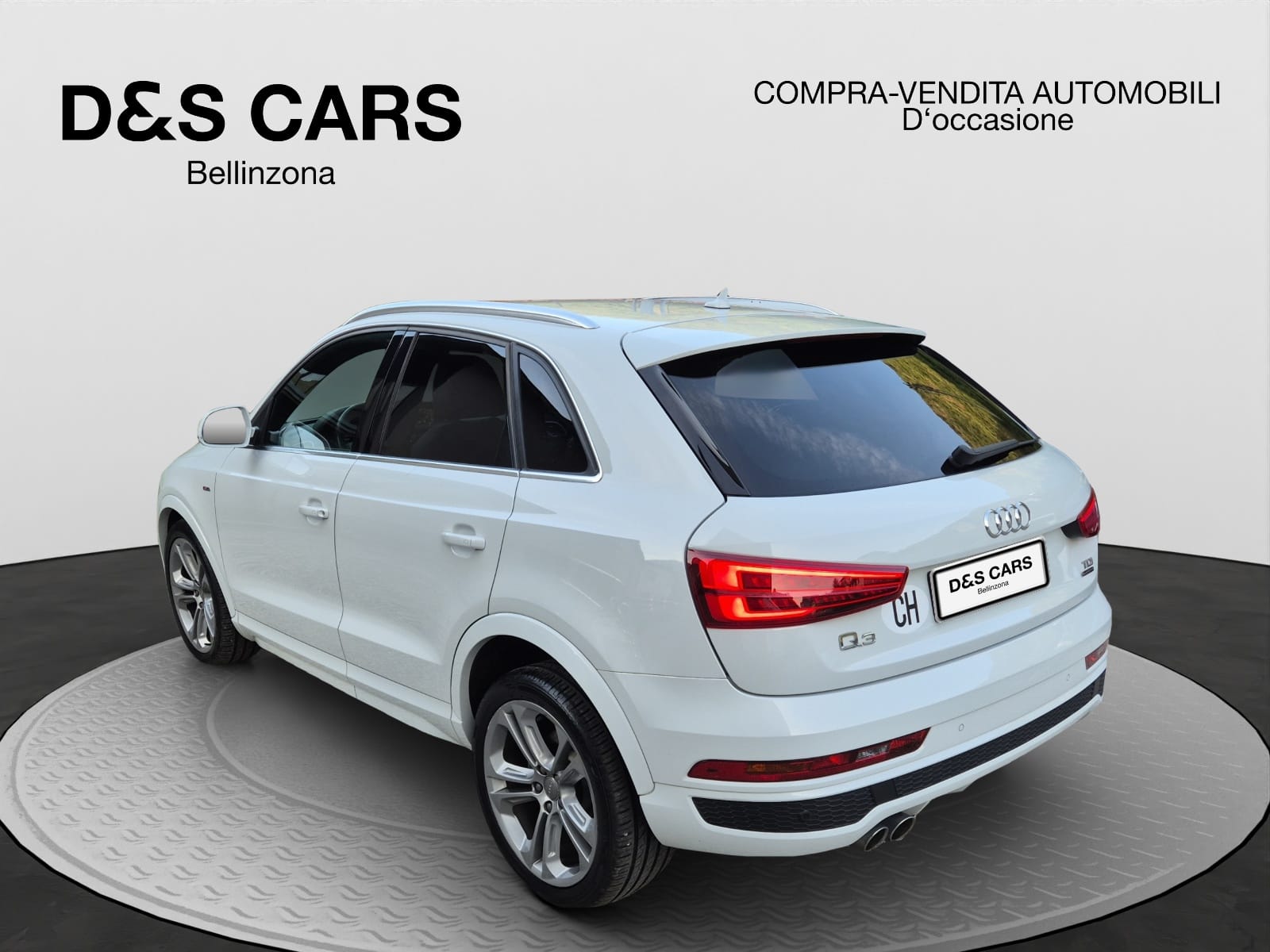 AUDI Q3 2.0 TDI quattro S-line-image-3