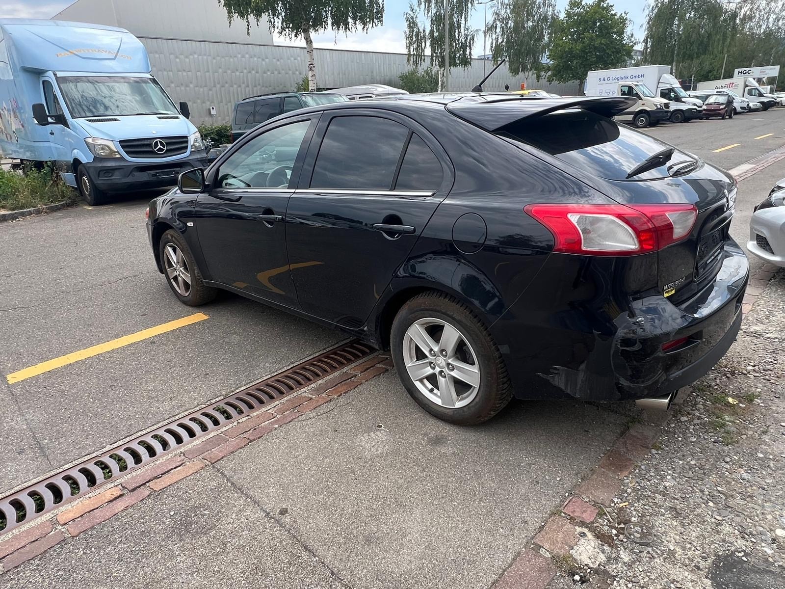 MITSUBISHI Lancer Sportback 1.8 Invite-image-1