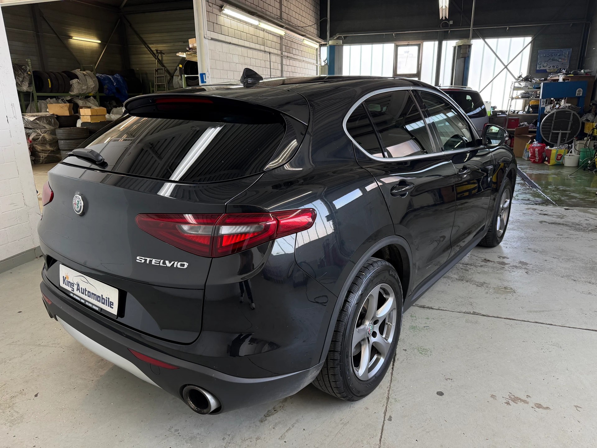 ALFA ROMEO Stelvio 2.0 First Edition Q4 Automatic | CH-Auto | Navi | Leder-image-6