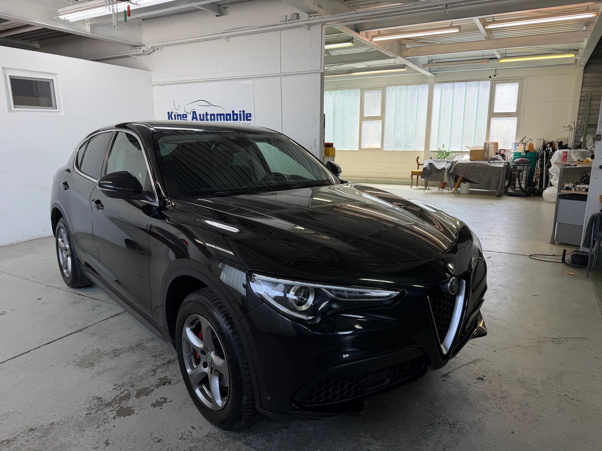 ALFA ROMEO Stelvio 2.0 First Edition Q4 Automatic | CH-Auto | Navi | Leder-image-3