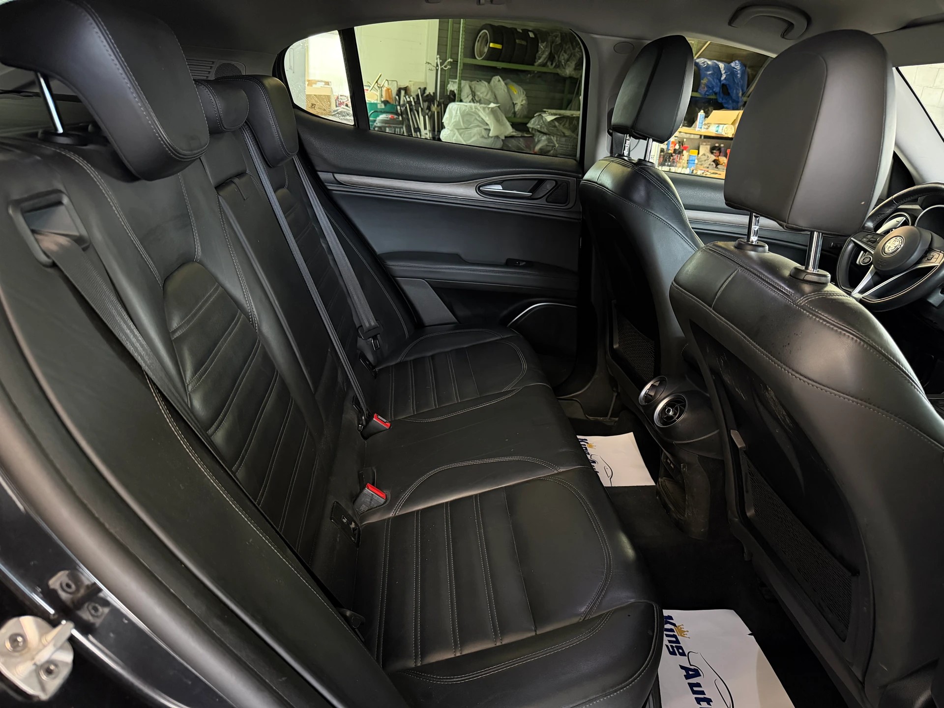 ALFA ROMEO Stelvio 2.0 First Edition Q4 Automatic | CH-Auto | Navi | Leder-image-9