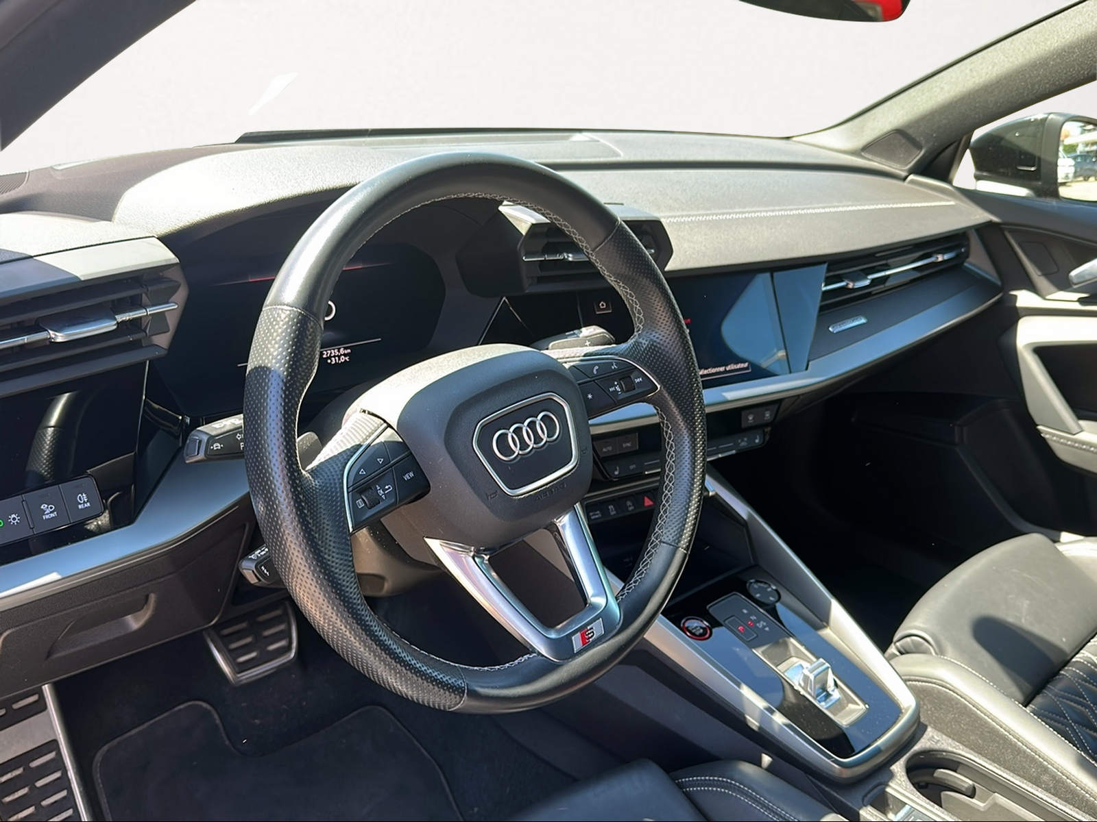 AUDI S3 Sportback 2.0 TFSI quattro S-tronic-image-2