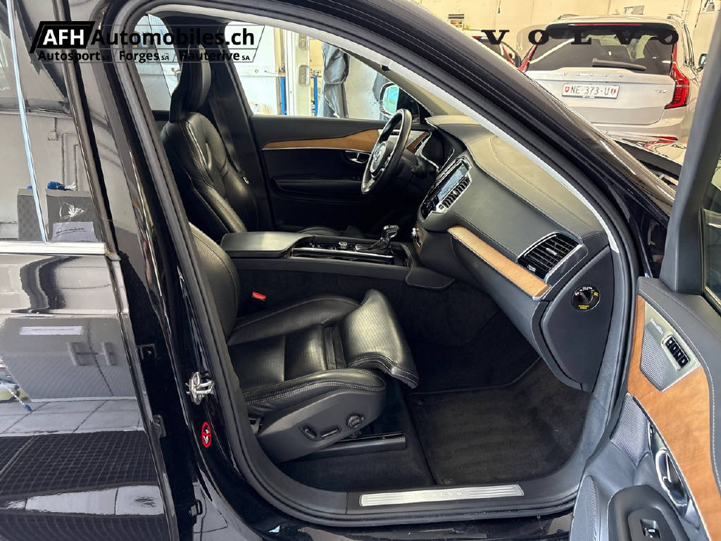 VOLVO XC90 D5 AWD Inscription-image-11