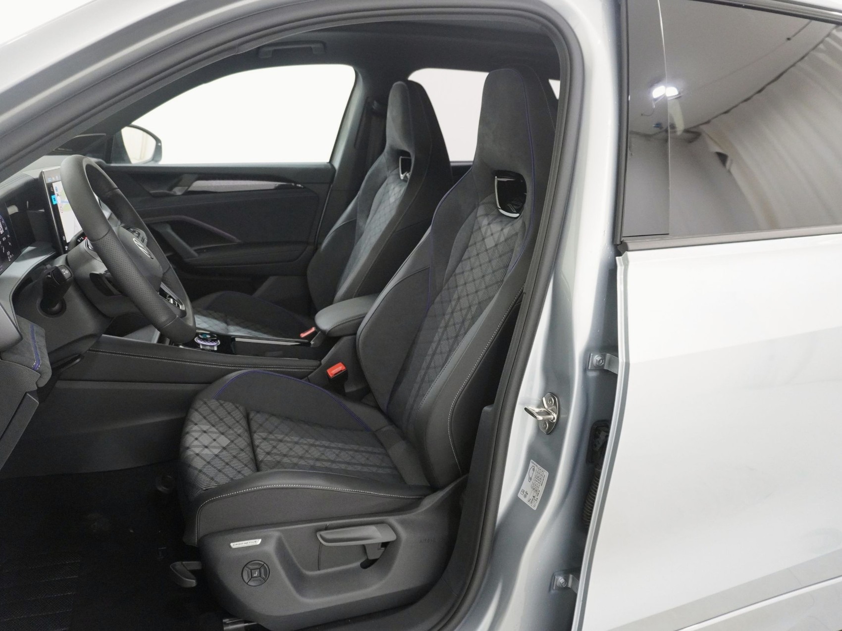 VW Tayron 2.0 TSI R-Line DSG 4motion-image-12
