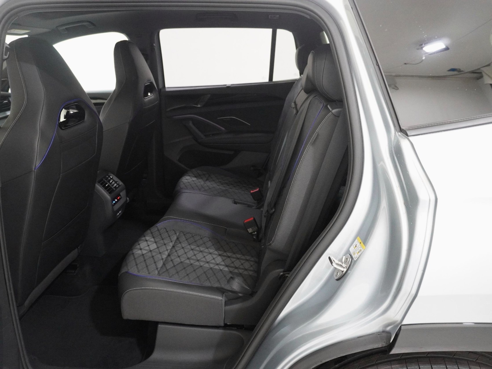 VW Tayron 2.0 TSI R-Line DSG 4motion-image-15