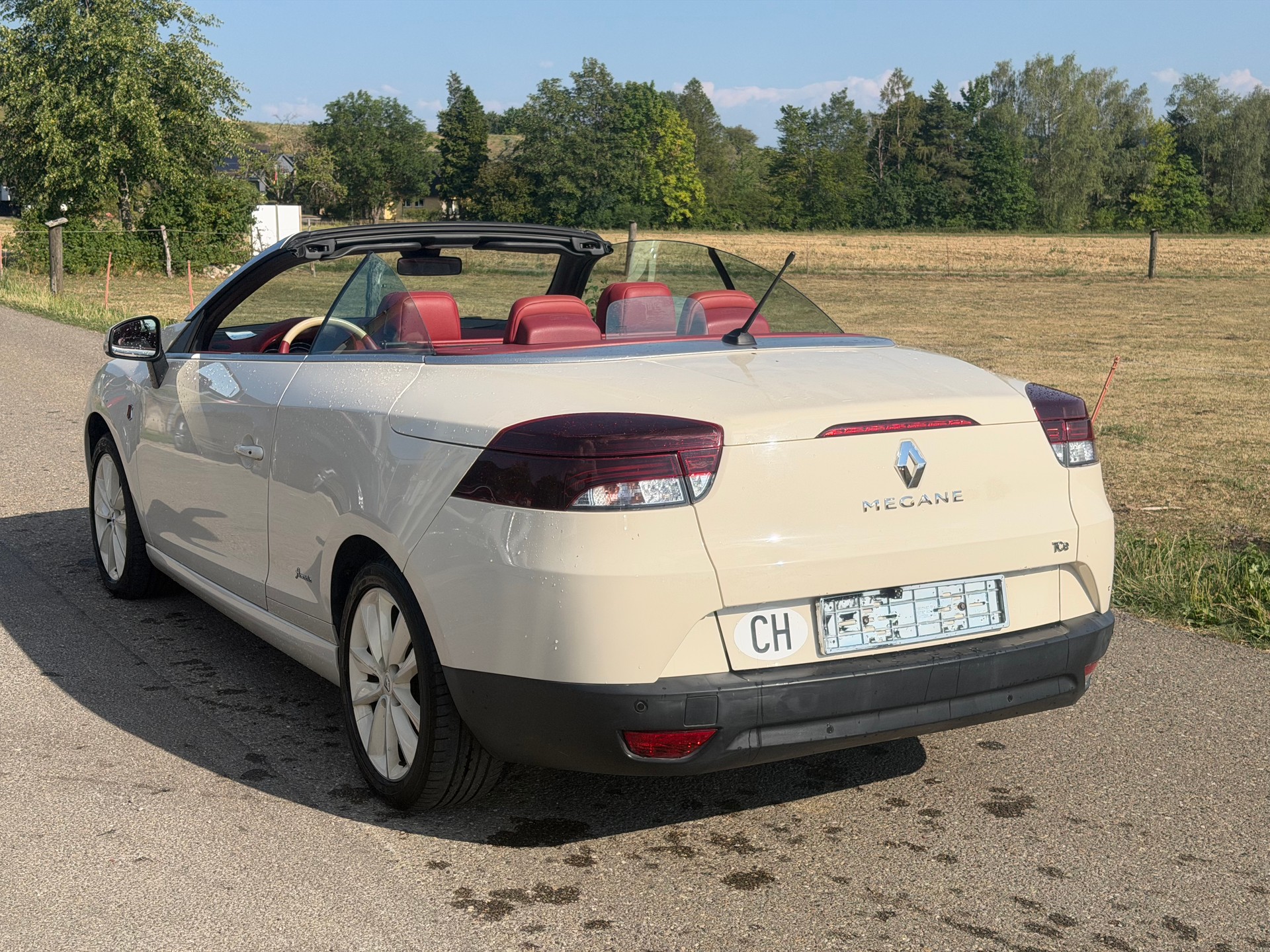 RENAULT Mégane CC 1.4 16V Turbo Dynamique-image-4
