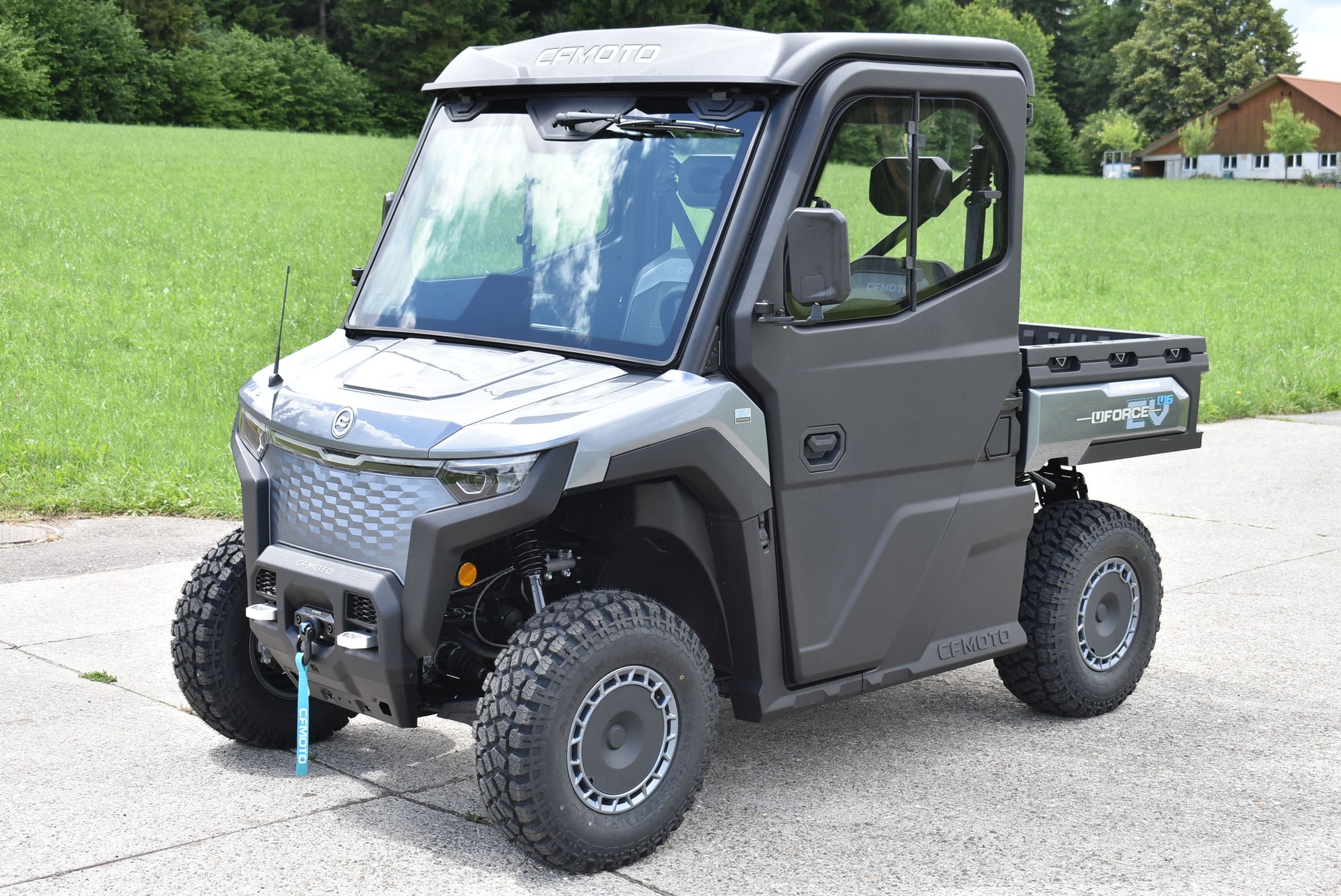 CF MOTO UForce U6 EV 100% Elektrisch-showroom-element-2