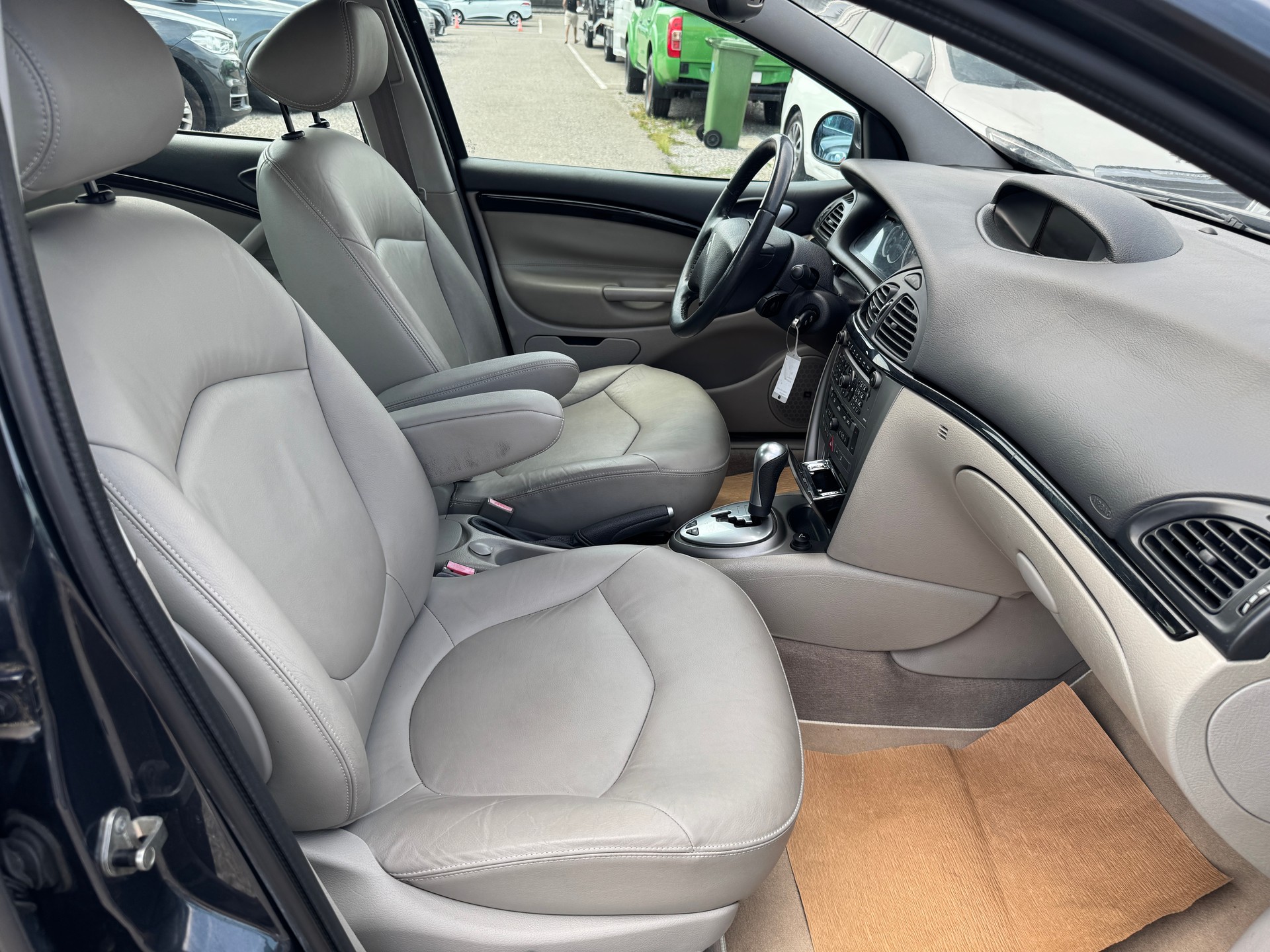 CITROEN C5 Berline 3.0i Exclusive Automatic-image-10