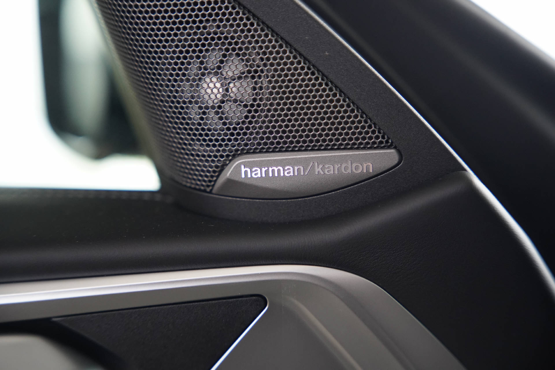 BMW M4 Coupé Competition M xDrive LCI-image-15