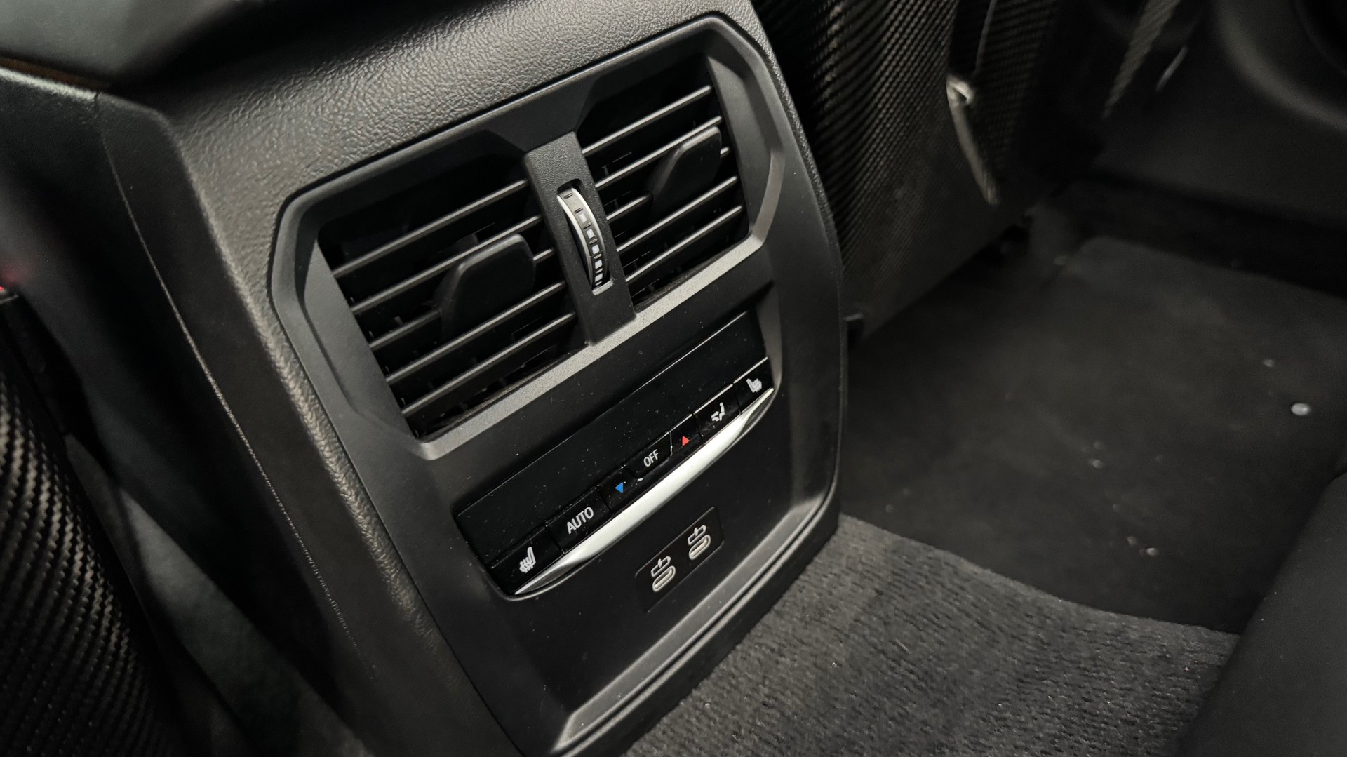 BMW M3 Competition-image-15